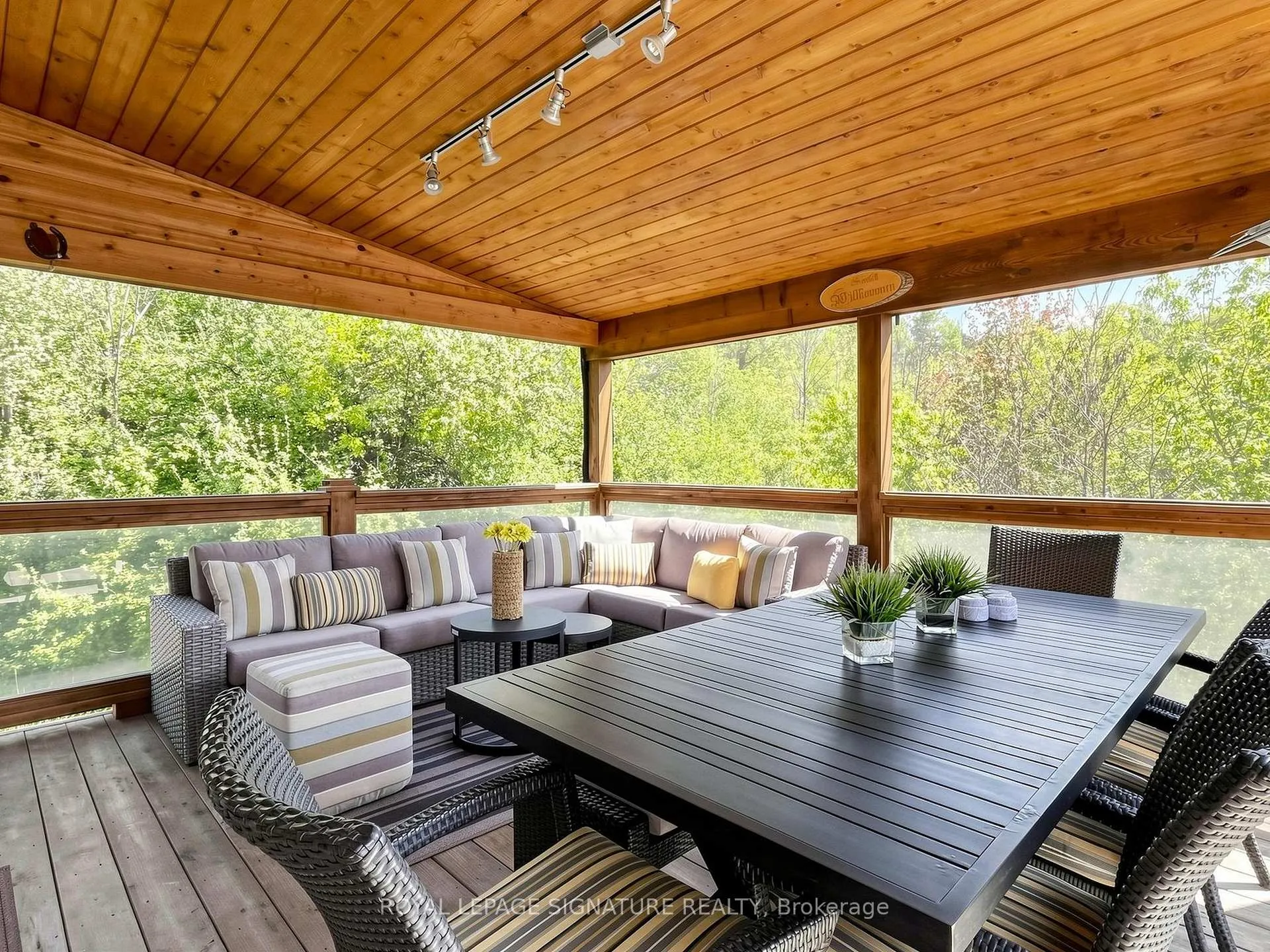 Photo 41 of 15 Evans Ridge, Caledon, Bolton North — HOMEH