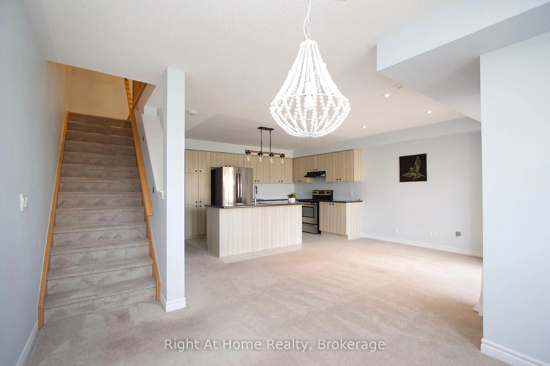 Photo 11 of 49 Far North Court, Oshawa, Windfields — HOMEH