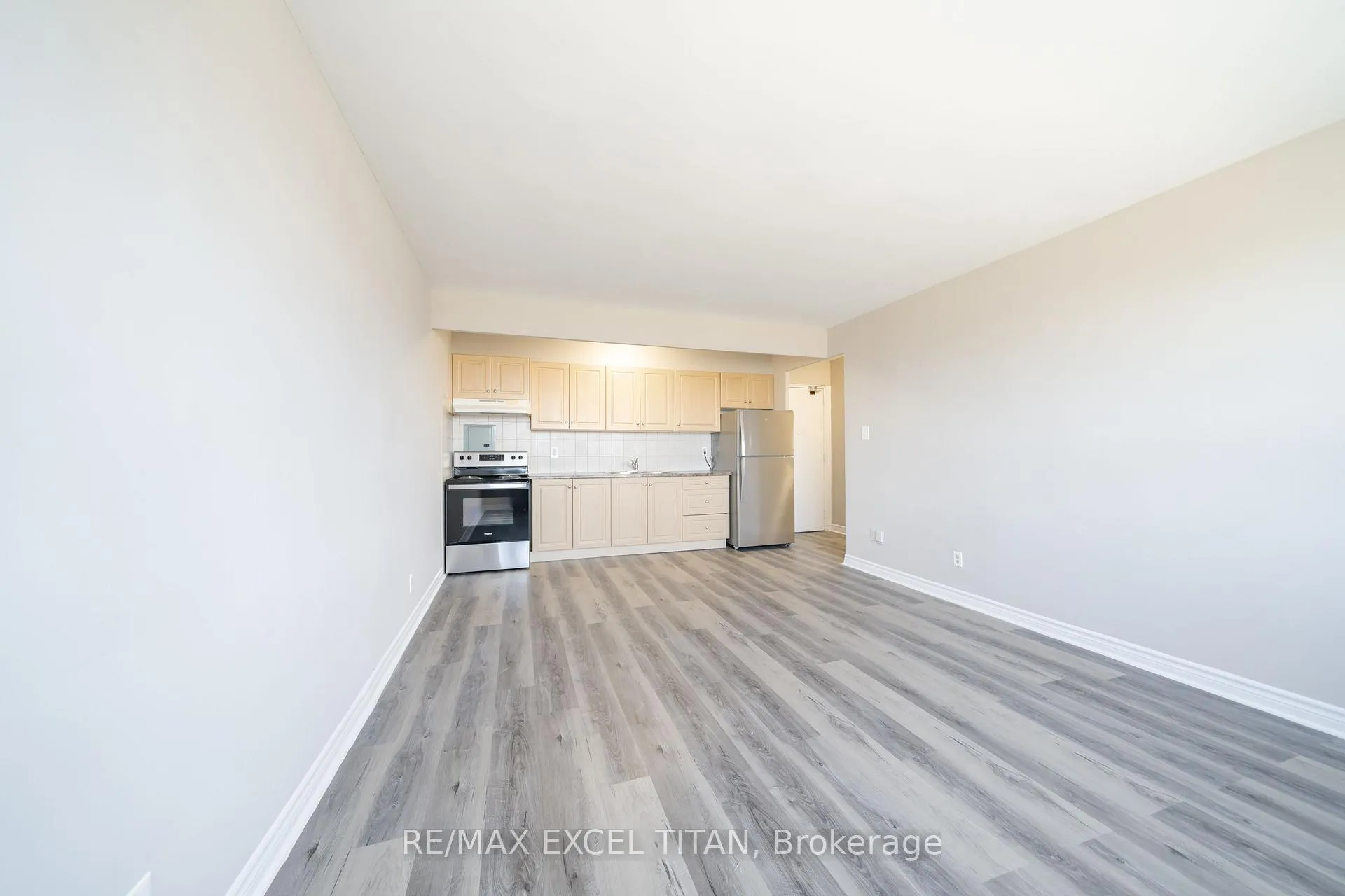 Photo 5 of Unit 347D, 468 Ottawa Street, Hamilton, Corktown — HOMEH
