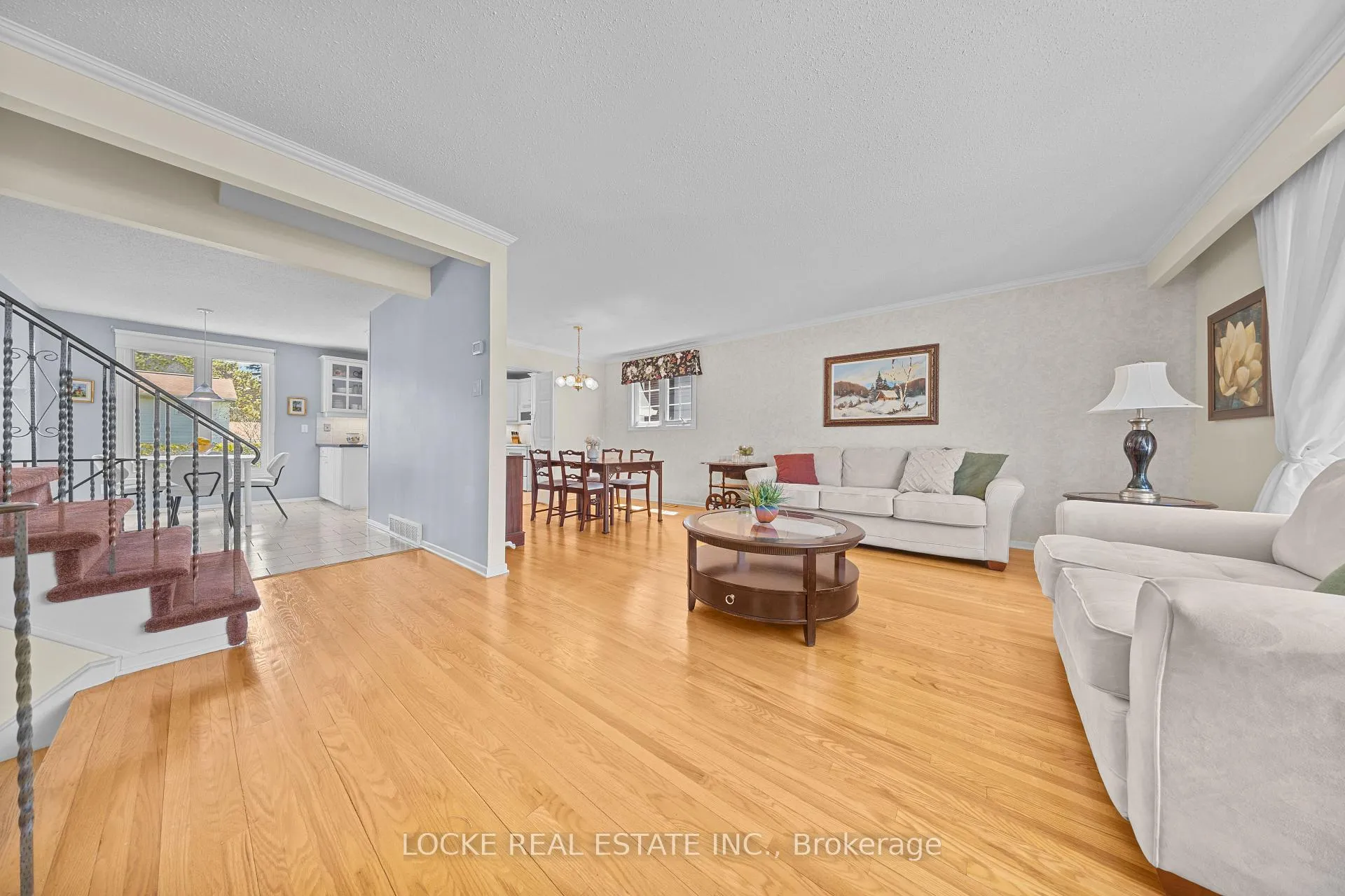 Photo 7 of 33 Eastpark Drive, Ottawa, Blackburn Hamlet — HOMEH