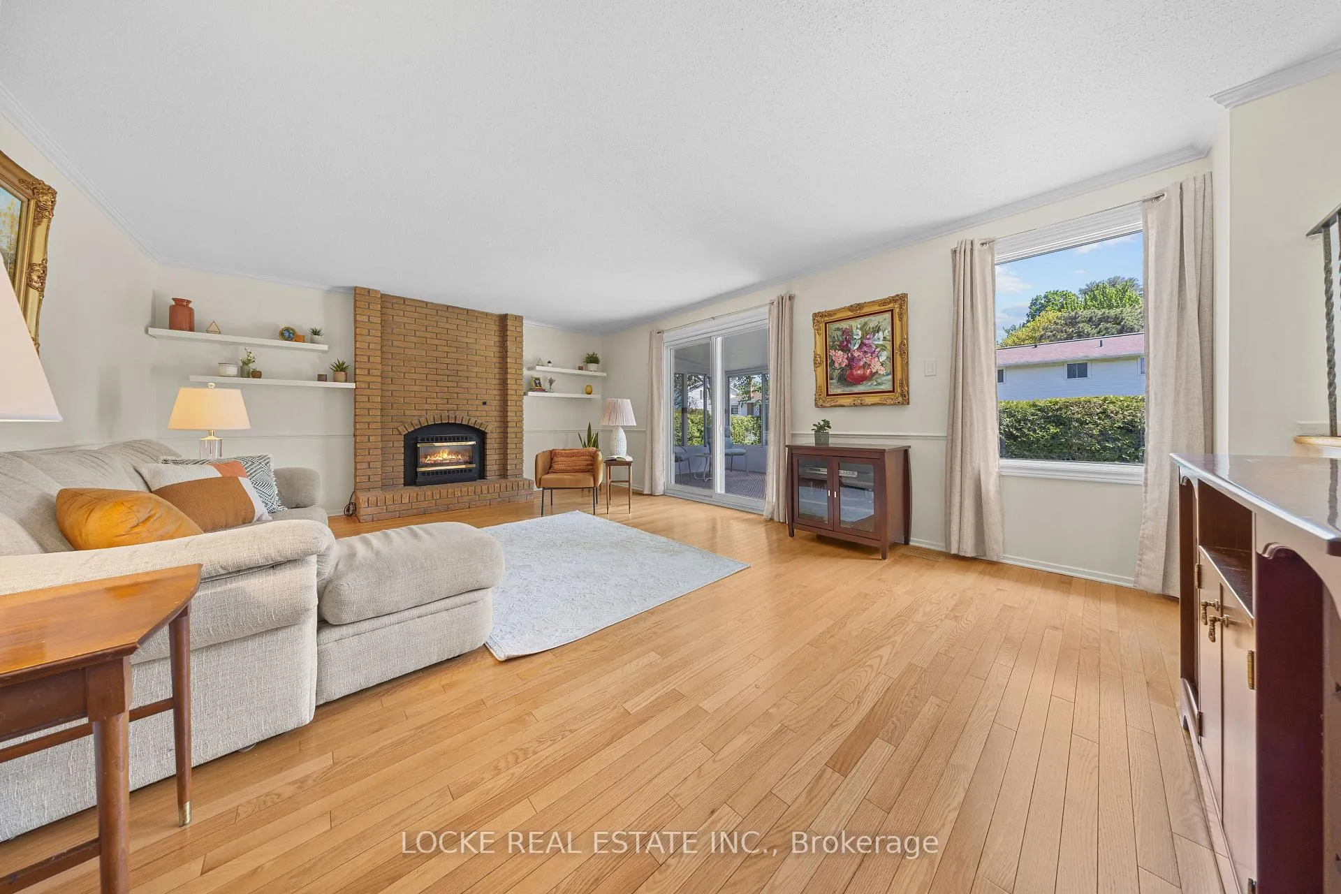 Photo 15 of 33 Eastpark Drive, Ottawa, Blackburn Hamlet — HOMEH