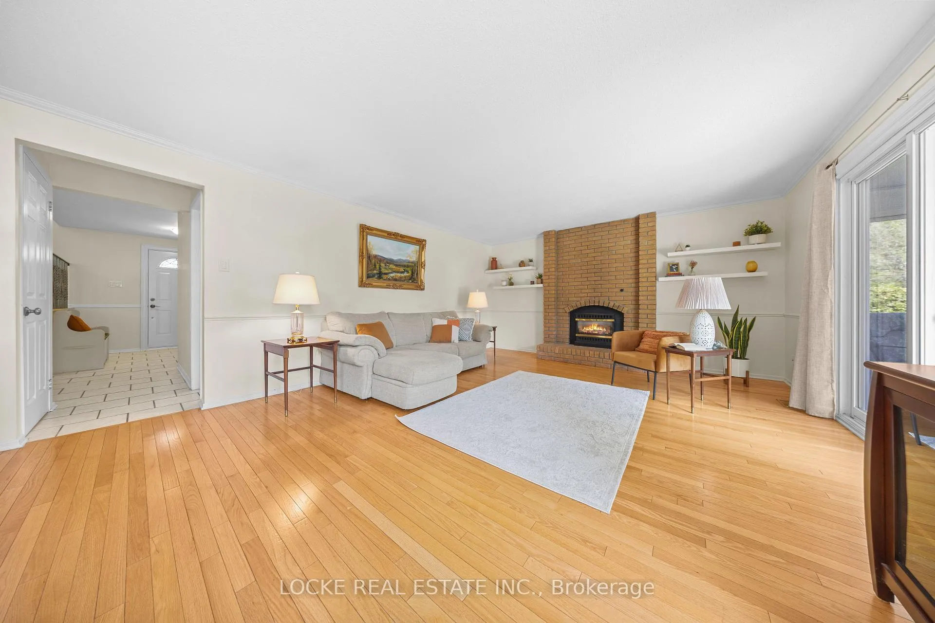 Photo 16 of 33 Eastpark Drive, Ottawa, Blackburn Hamlet — HOMEH