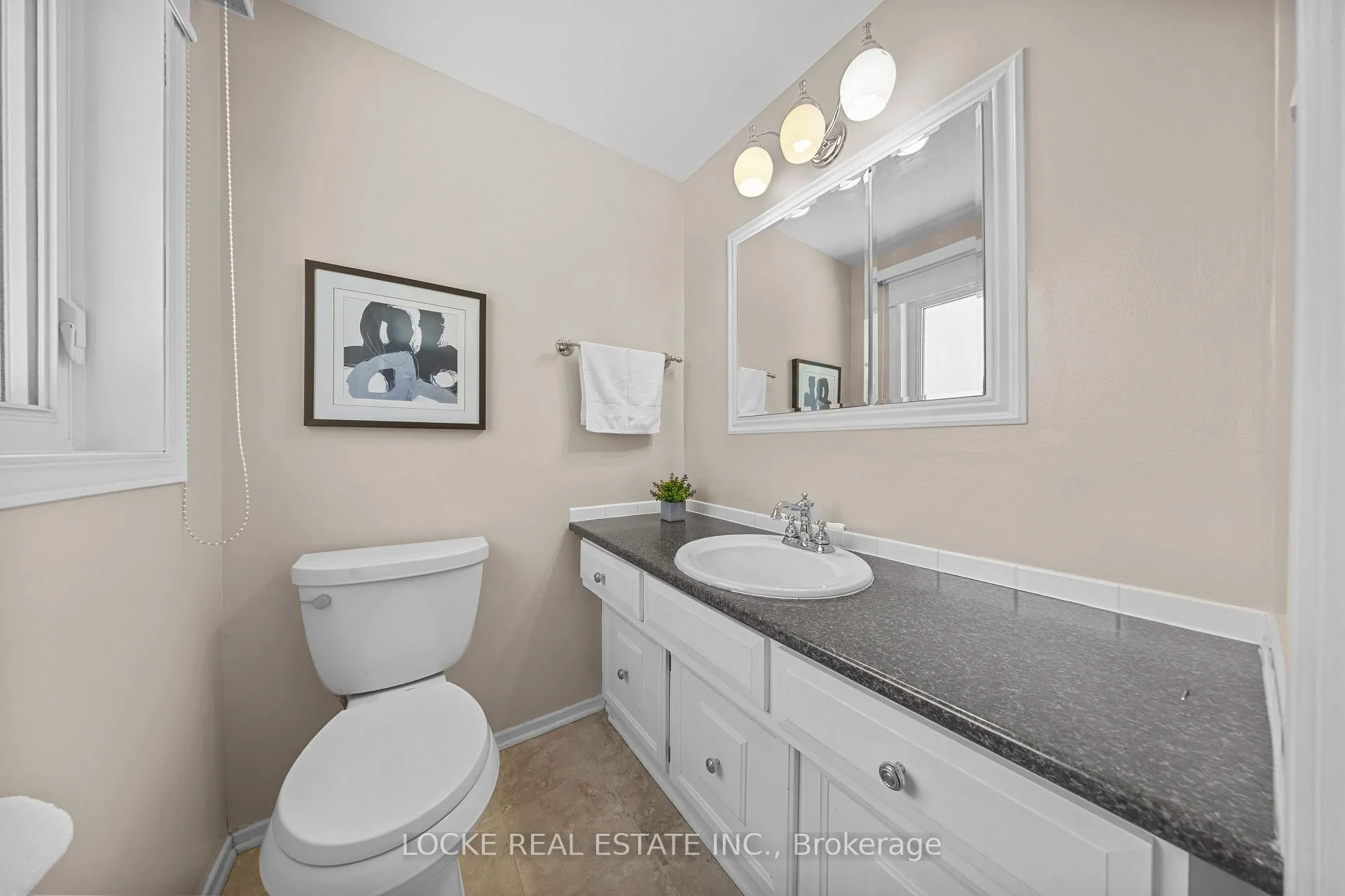 Photo 22 of 33 Eastpark Drive, Ottawa, Blackburn Hamlet — HOMEH
