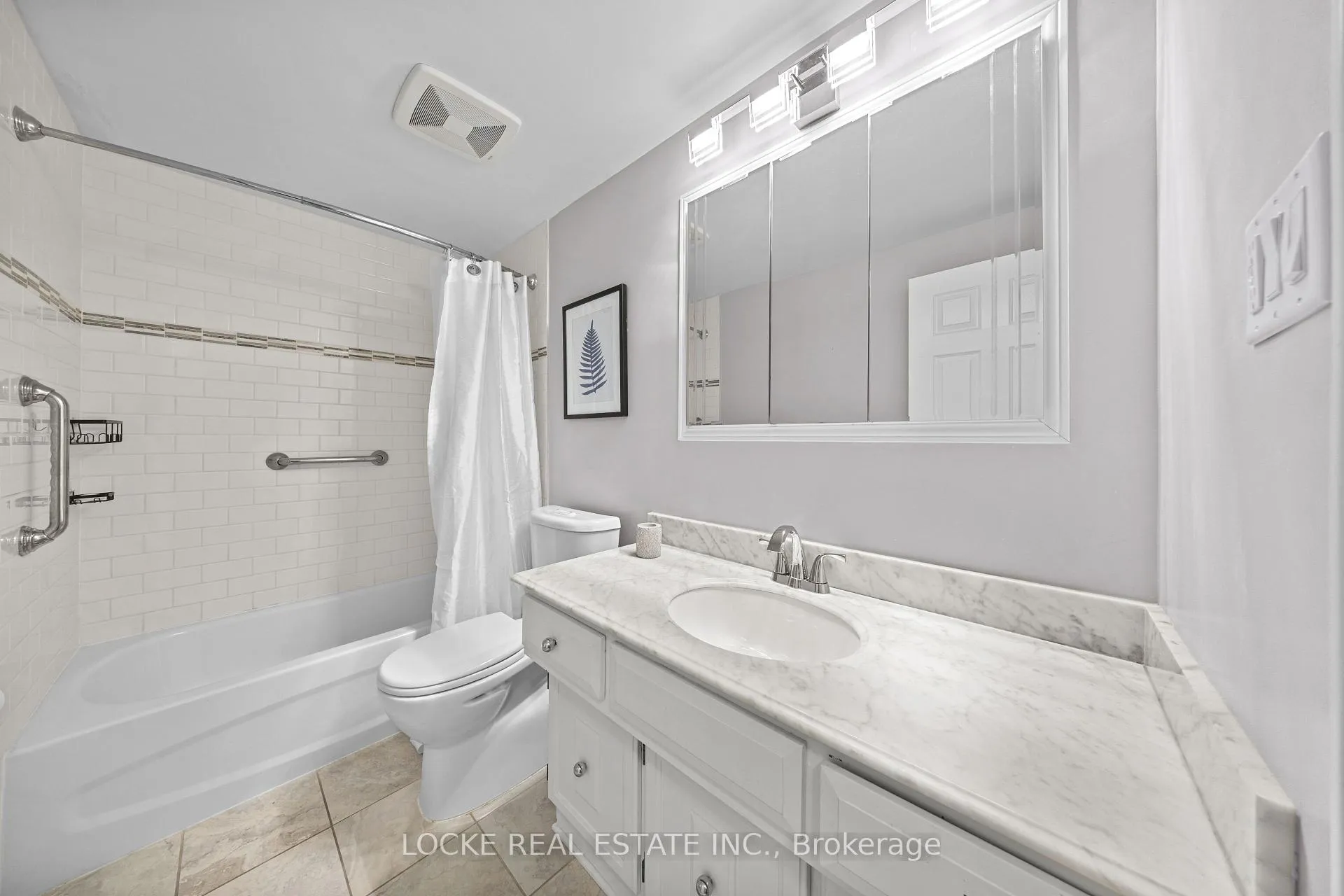Photo 25 of 33 Eastpark Drive, Ottawa, Blackburn Hamlet — HOMEH