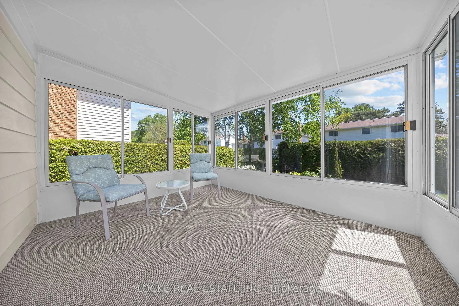 Photo 32 of 33 Eastpark Drive, Ottawa, Blackburn Hamlet — HOMEH