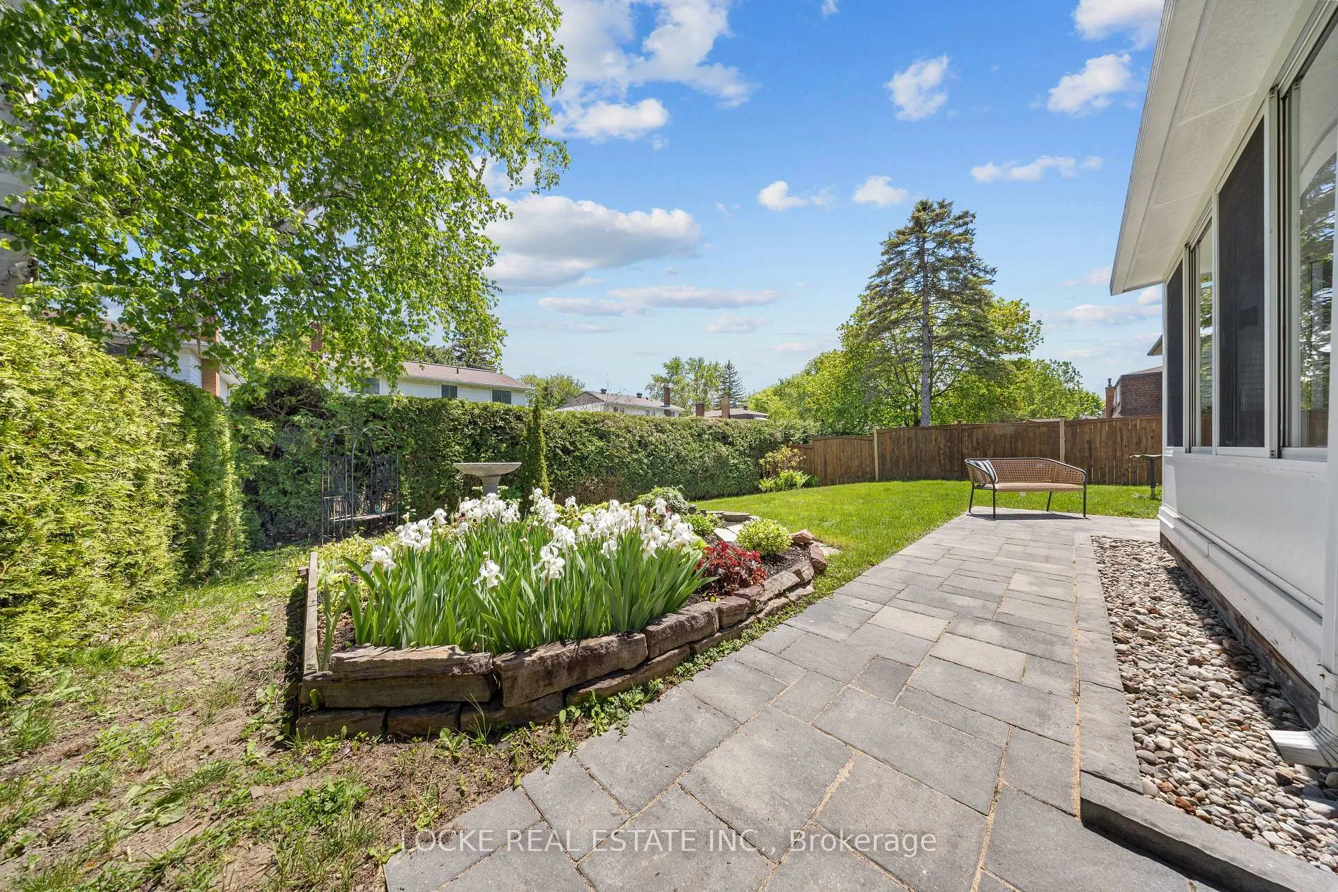 Photo 35 of 33 Eastpark Drive, Ottawa, Blackburn Hamlet — HOMEH