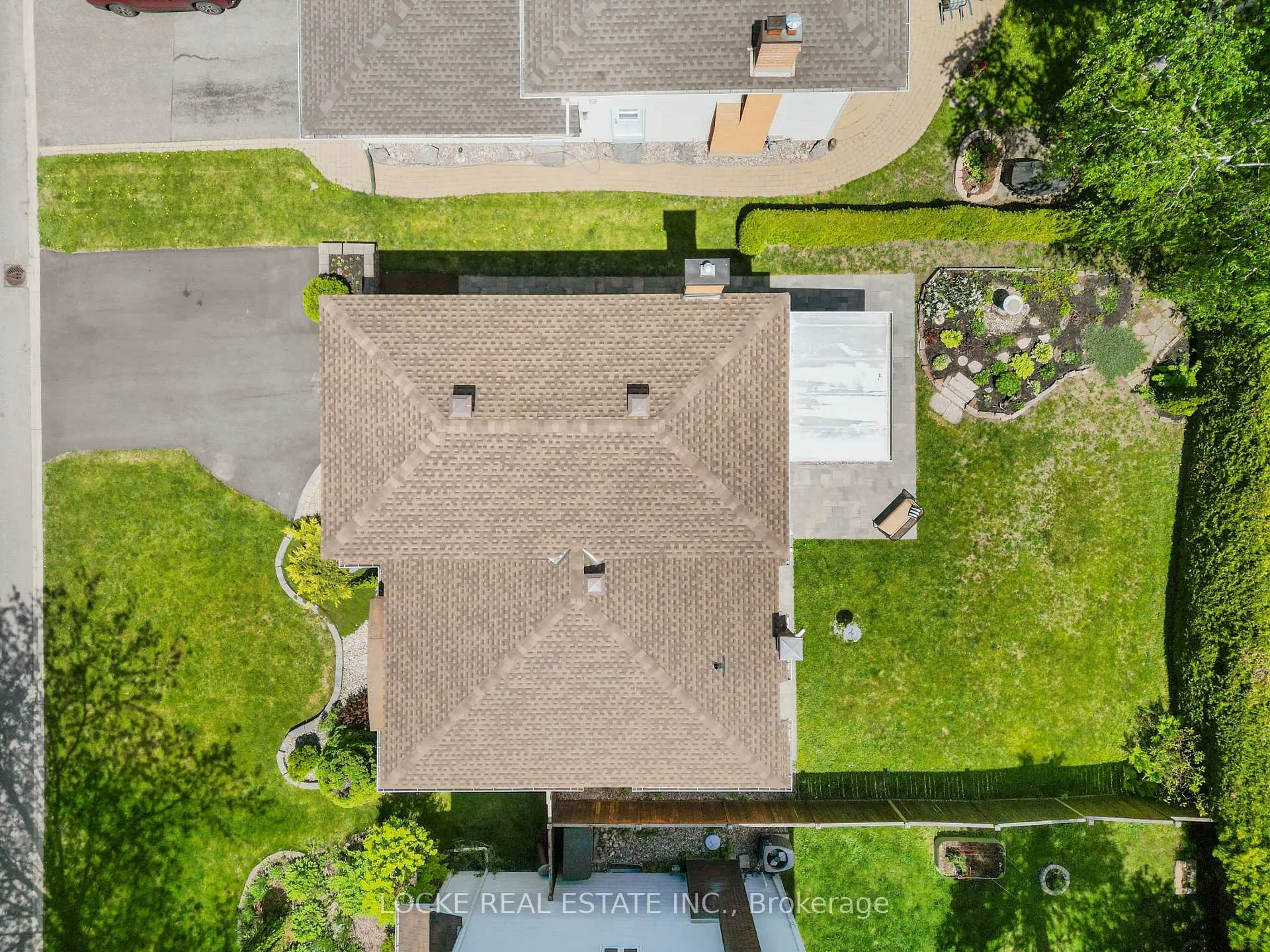 Photo 40 of 33 Eastpark Drive, Ottawa, Blackburn Hamlet — HOMEH