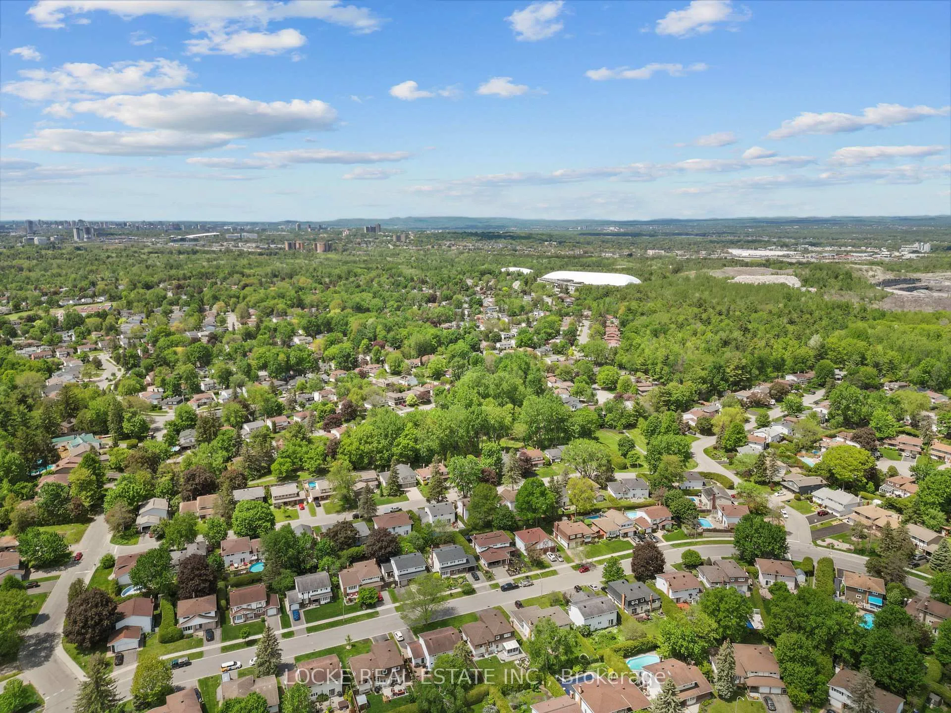 Photo 42 of 33 Eastpark Drive, Ottawa, Blackburn Hamlet — HOMEH