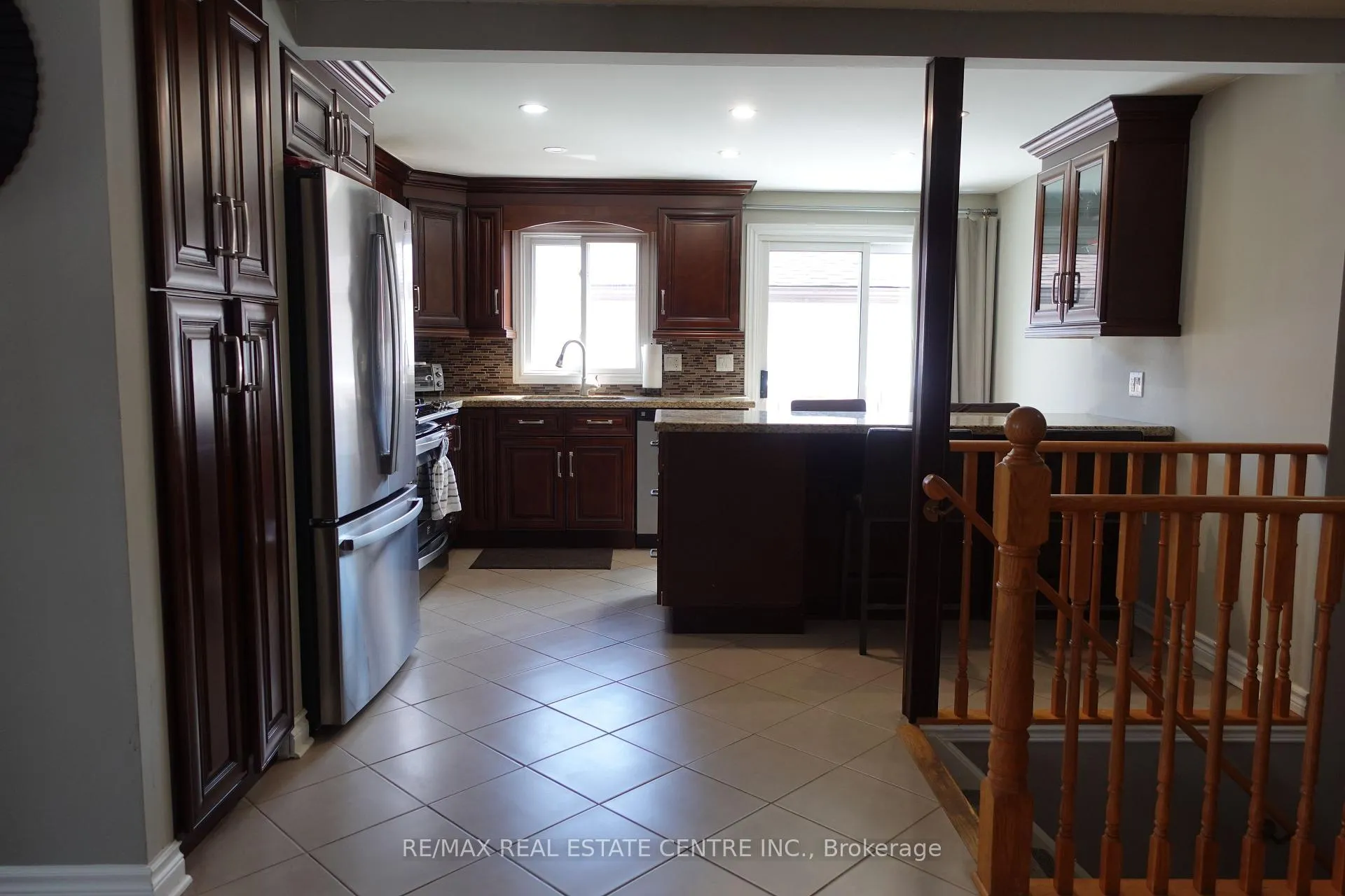 Photo 7 of 21 Maitland Drive, Barrie, Grove East — HOMEH