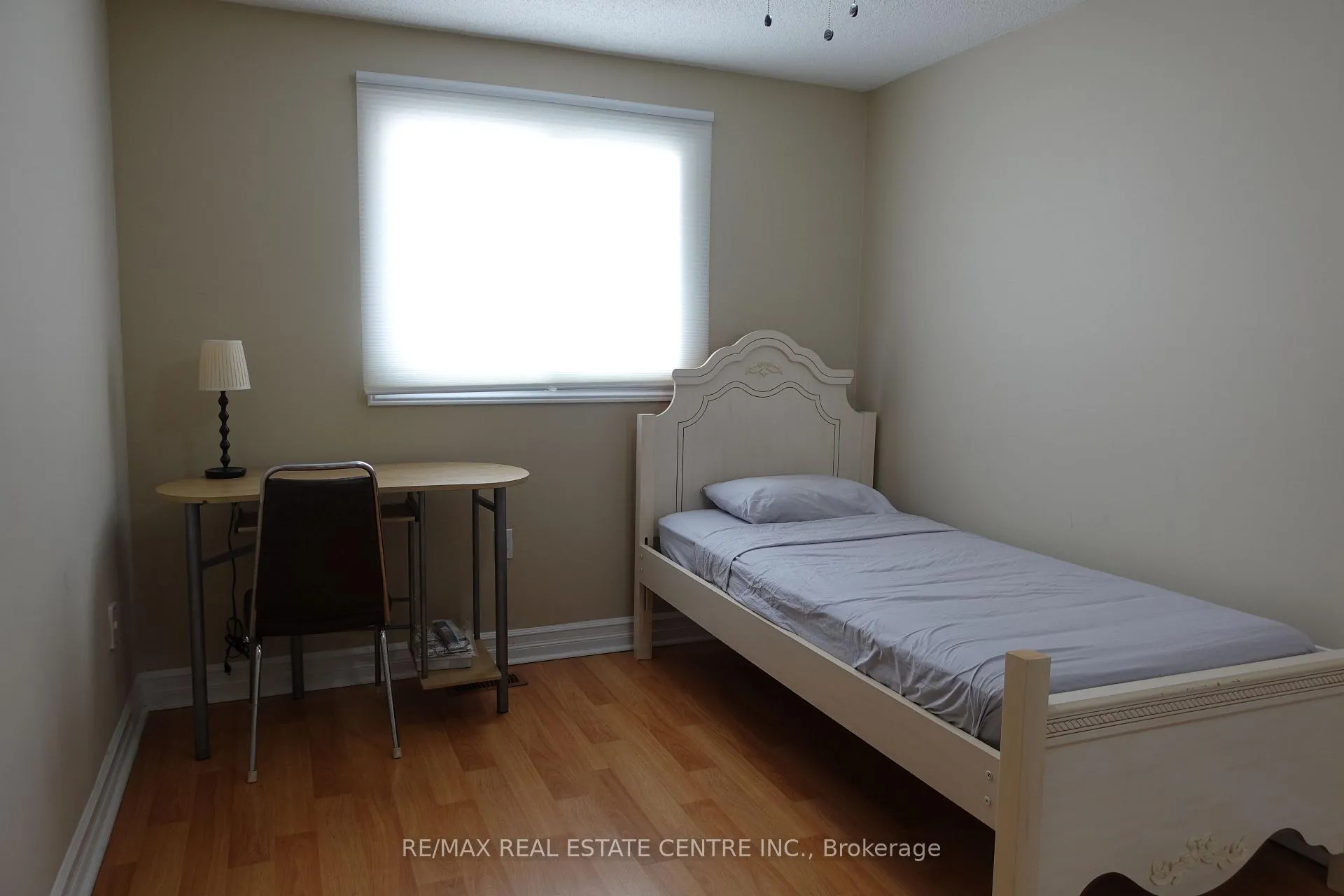 Photo 16 of 21 Maitland Drive, Barrie, Grove East — HOMEH