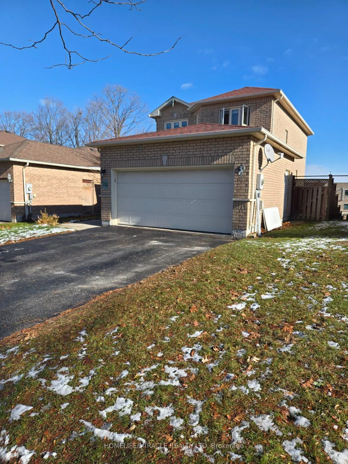 Photo 2 of 29 Nicholson Drive, Barrie, Ardagh — HOMEH
