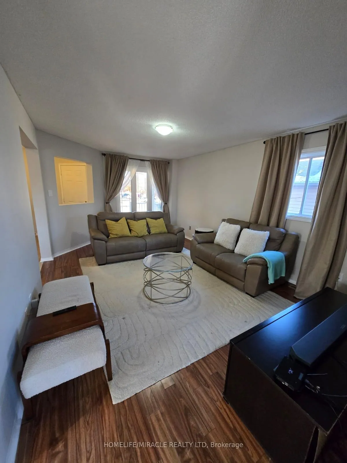 Photo 8 of 29 Nicholson Drive, Barrie, Ardagh — HOMEH