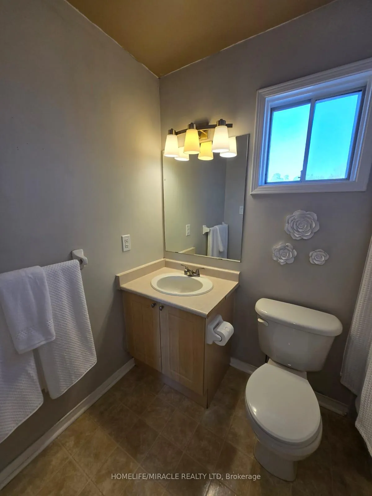 Photo 27 of 29 Nicholson Drive, Barrie, Ardagh — HOMEH