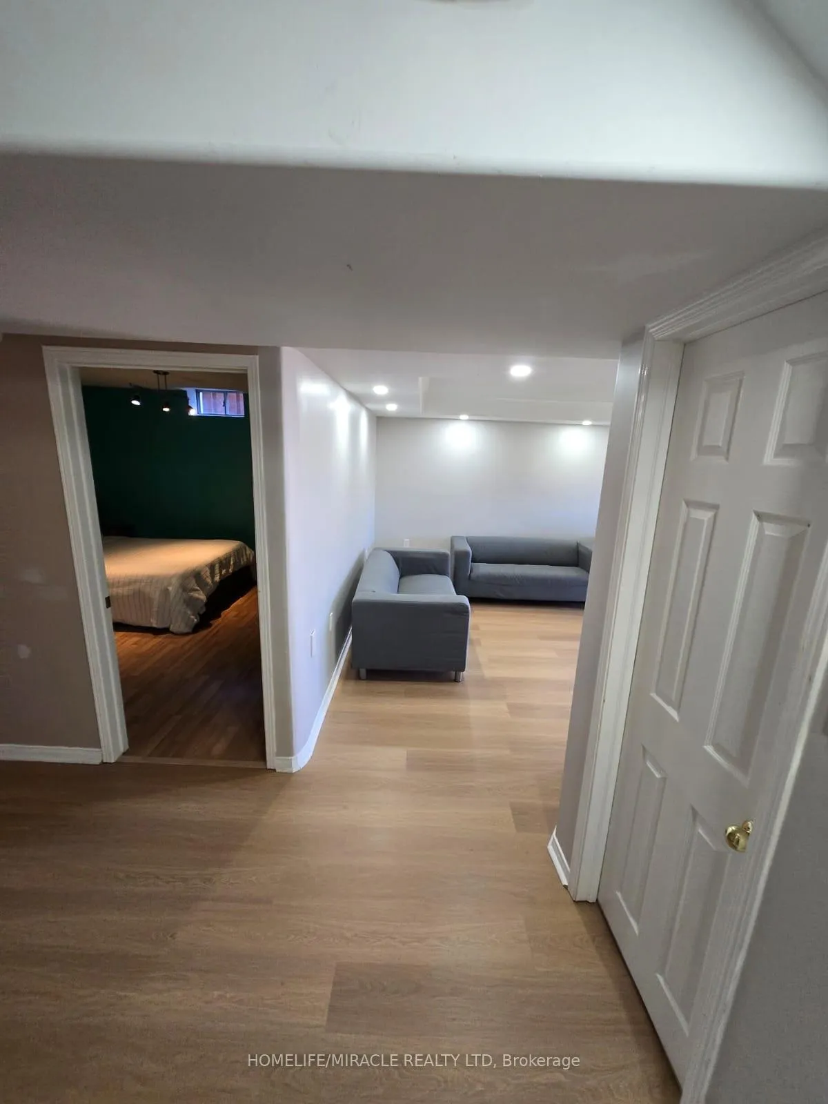 Photo 34 of 29 Nicholson Drive, Barrie, Ardagh — HOMEH
