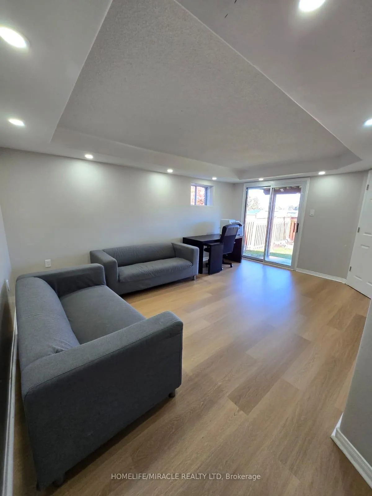 Photo 35 of 29 Nicholson Drive, Barrie, Ardagh — HOMEH