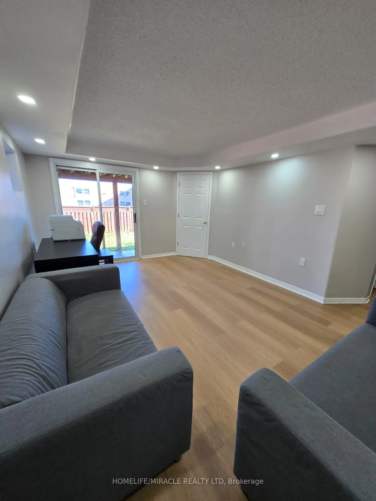 Photo 36 of 29 Nicholson Drive, Barrie, Ardagh — HOMEH