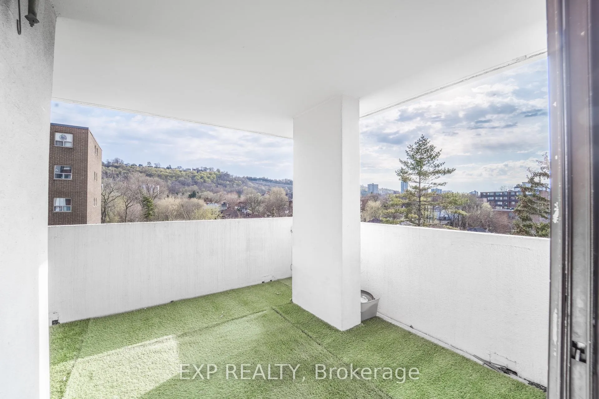 Photo 13 of Unit 601, 432 Main Street E, Hamilton, Stinson — HOMEH
