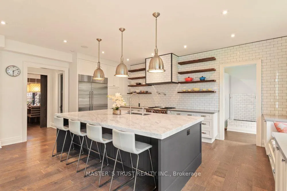 Photo 9 of 28 Forest Ridge Drive, Toronto, Forest Hill North — HOMEH