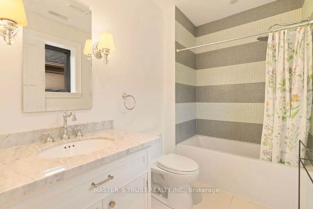 Photo 27 of 28 Forest Ridge Drive, Toronto, Forest Hill North — HOMEH