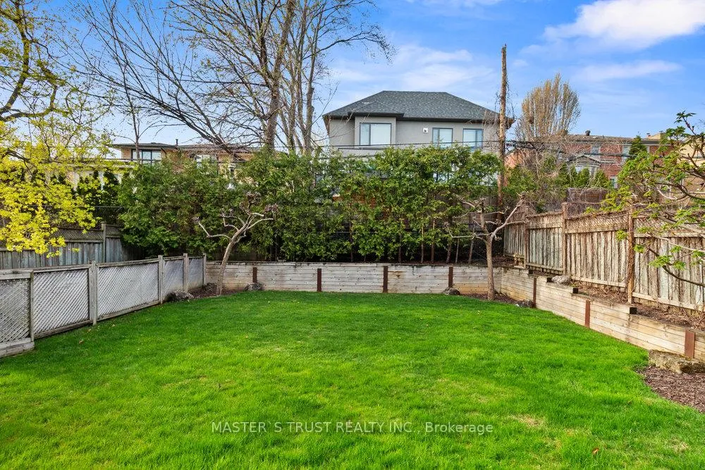Photo 36 of 28 Forest Ridge Drive, Toronto, Forest Hill North — HOMEH