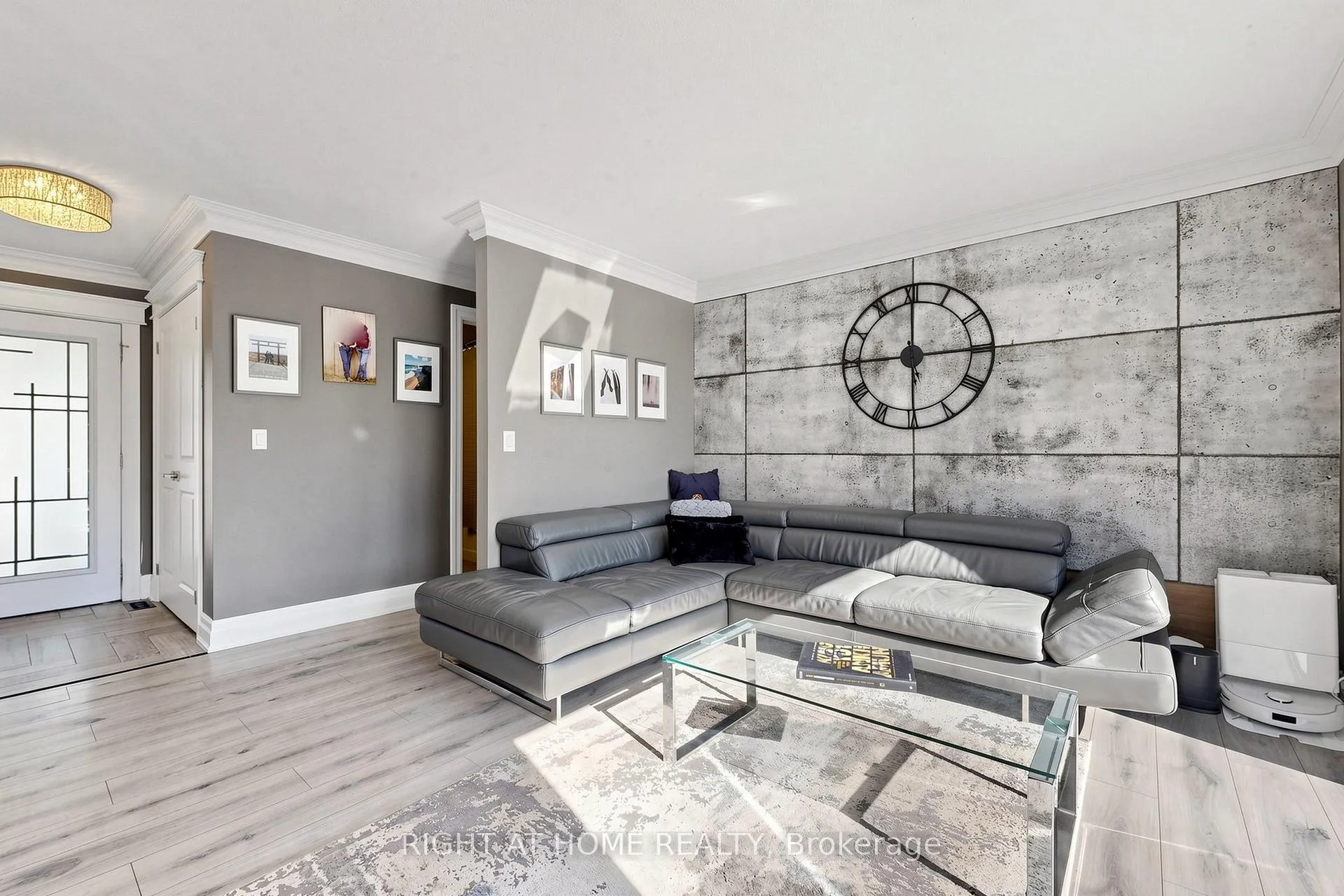 Photo 4 of 148 Patterson Road, Barrie, Ardagh — HOMEH