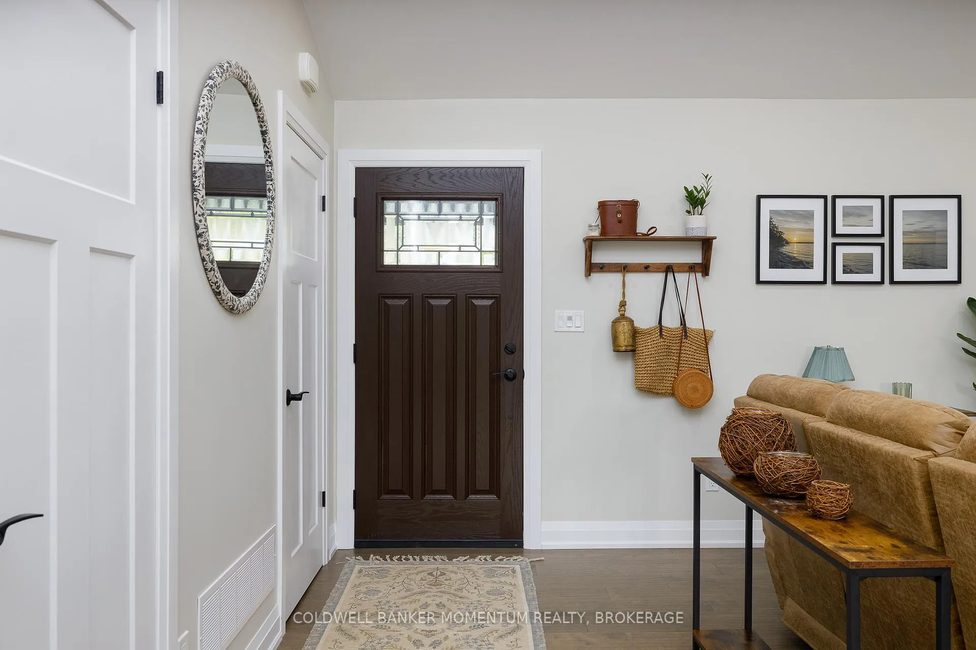 Photo 3 of 4155 Mountain Street, Lincoln, Beamsville — HOMEH