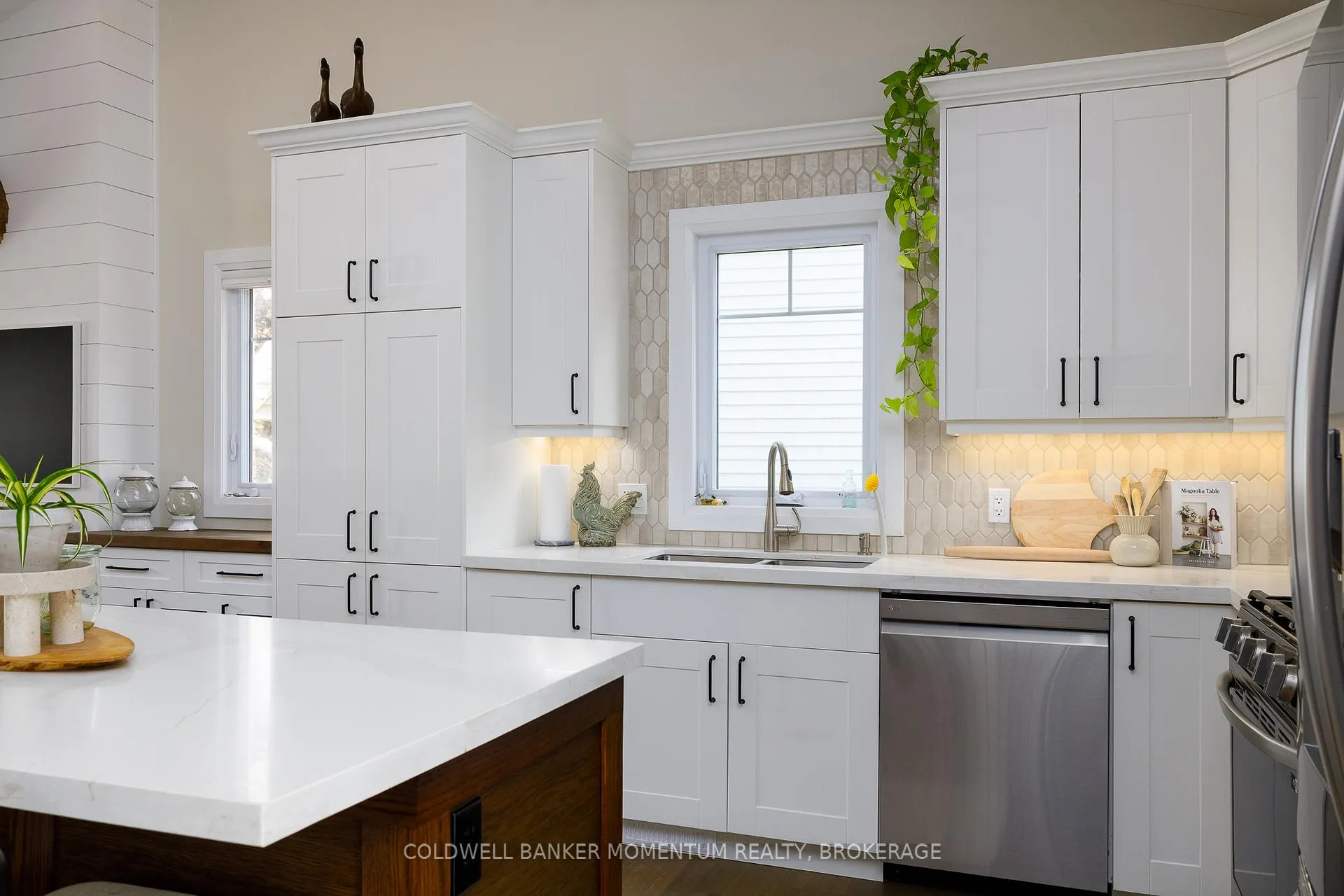 Photo 12 of 4155 Mountain Street, Lincoln, Beamsville — HOMEH