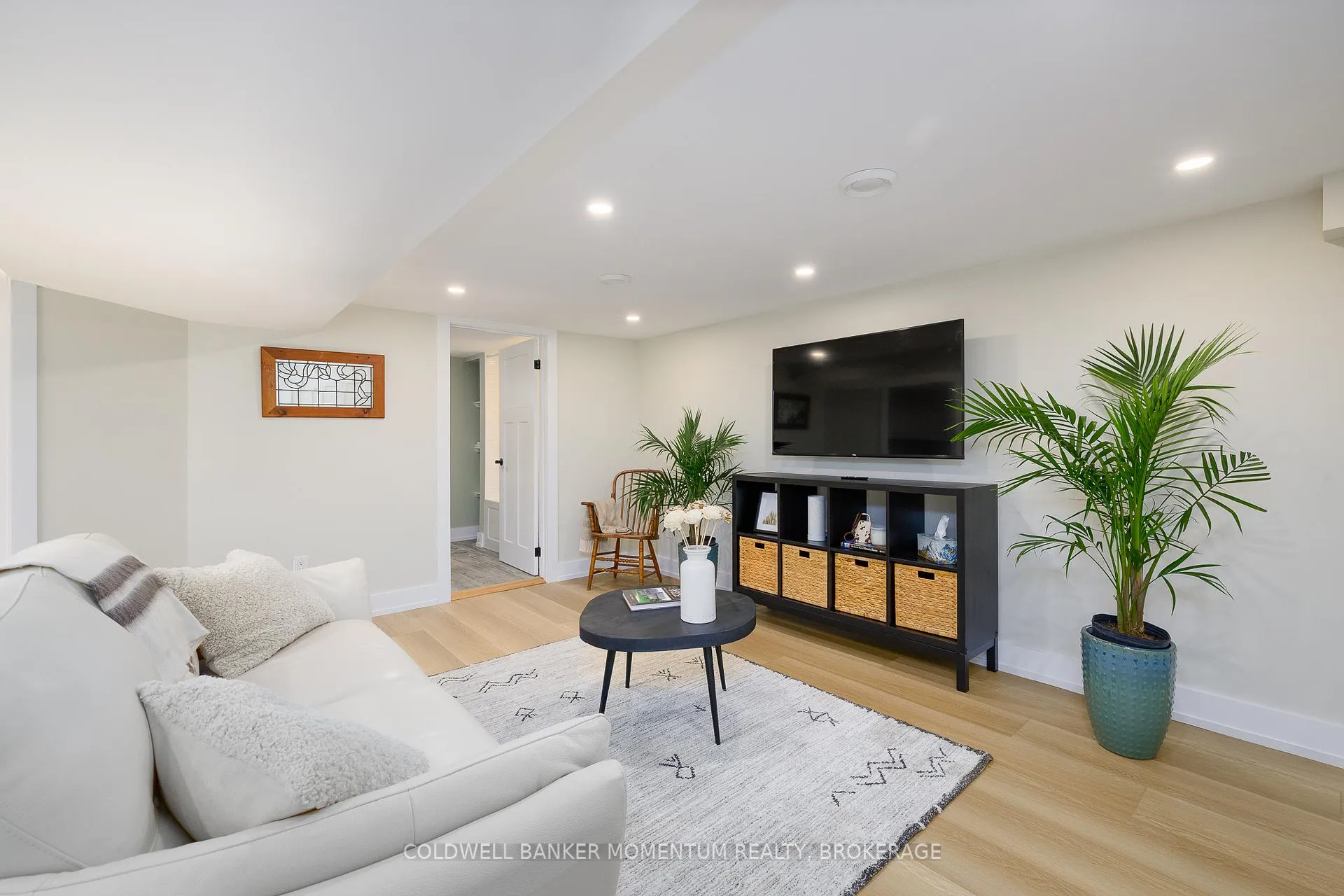 Photo 22 of 4155 Mountain Street, Lincoln, Beamsville — HOMEH