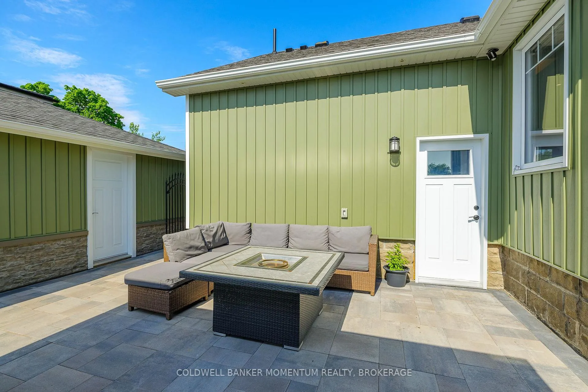 Photo 36 of 4155 Mountain Street, Lincoln, Beamsville — HOMEH