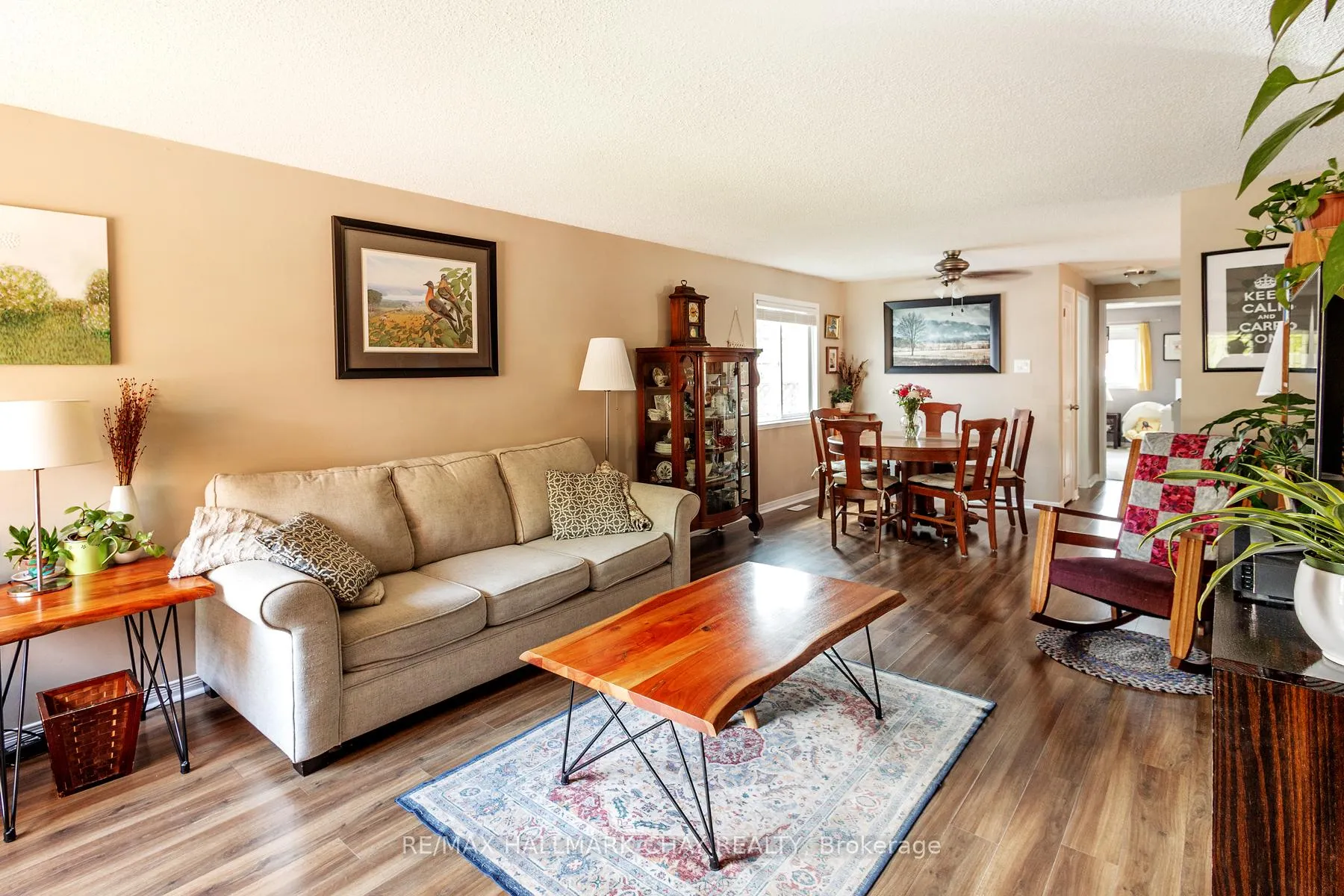 Photo 4 of 90 Laidlaw Drive, Barrie, West Bayfield — HOMEH