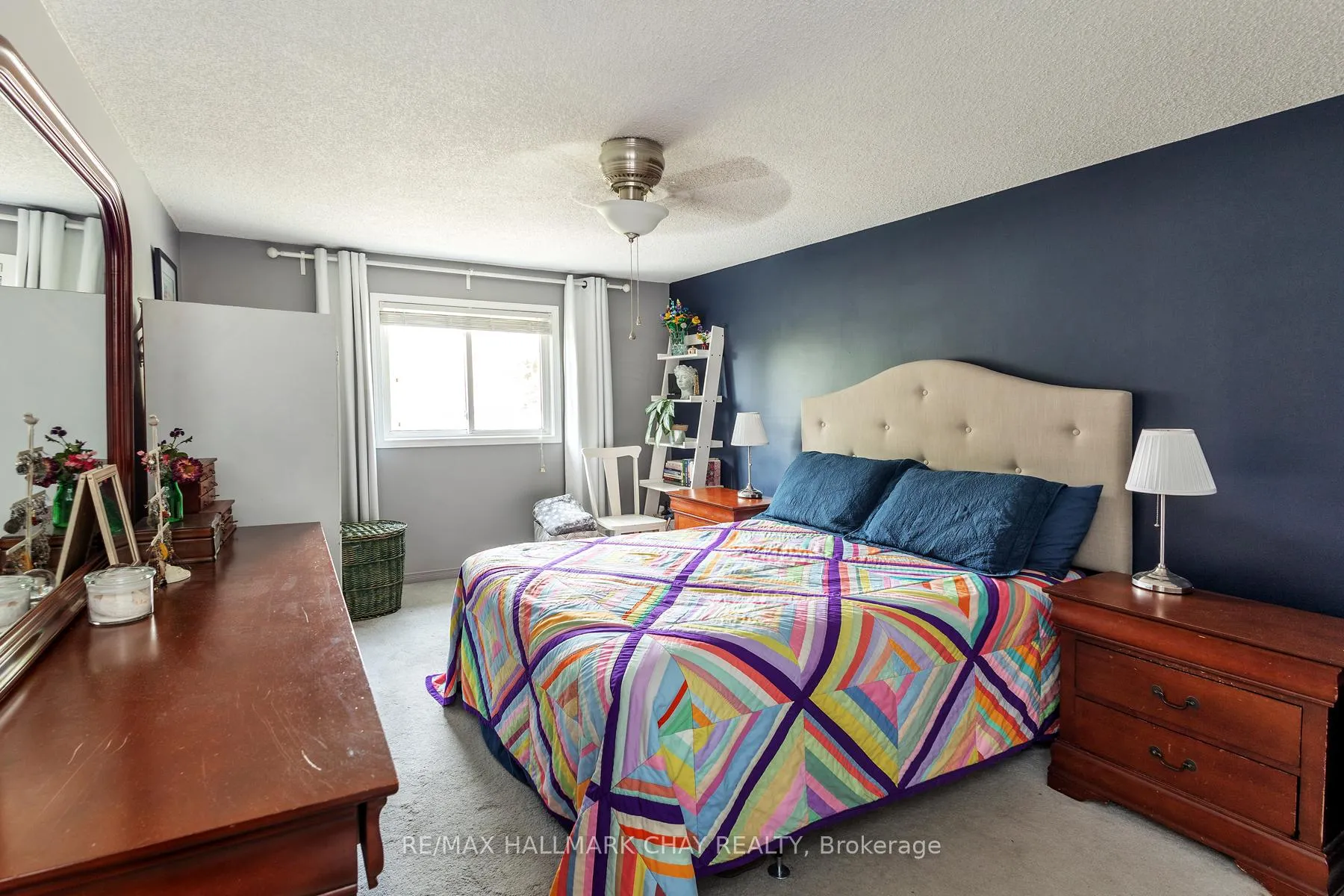 Photo 16 of 90 Laidlaw Drive, Barrie, West Bayfield — HOMEH