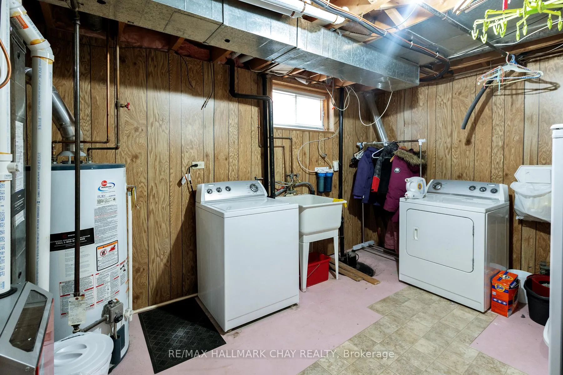 Photo 27 of 90 Laidlaw Drive, Barrie, West Bayfield — HOMEH