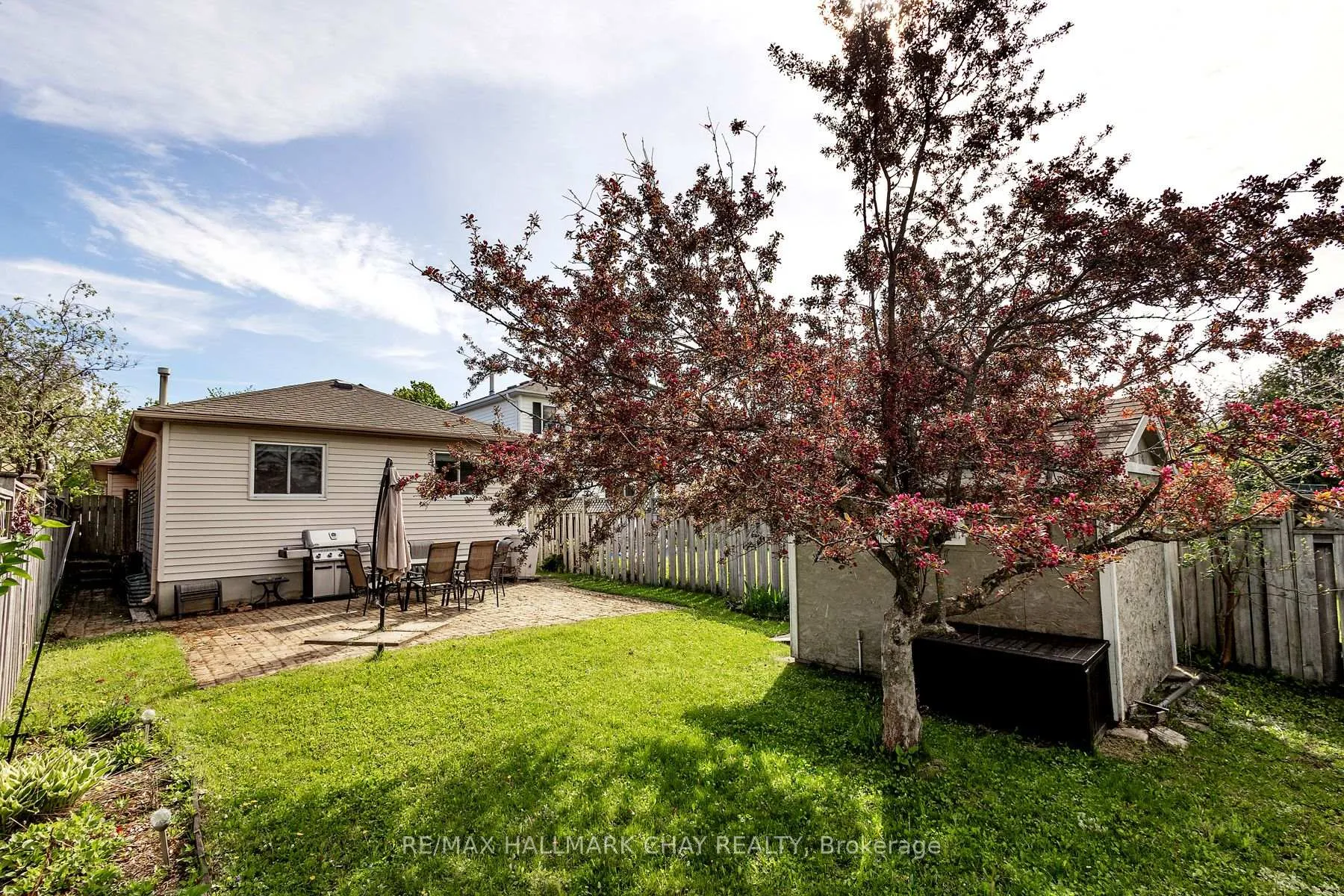 Photo 32 of 90 Laidlaw Drive, Barrie, West Bayfield — HOMEH