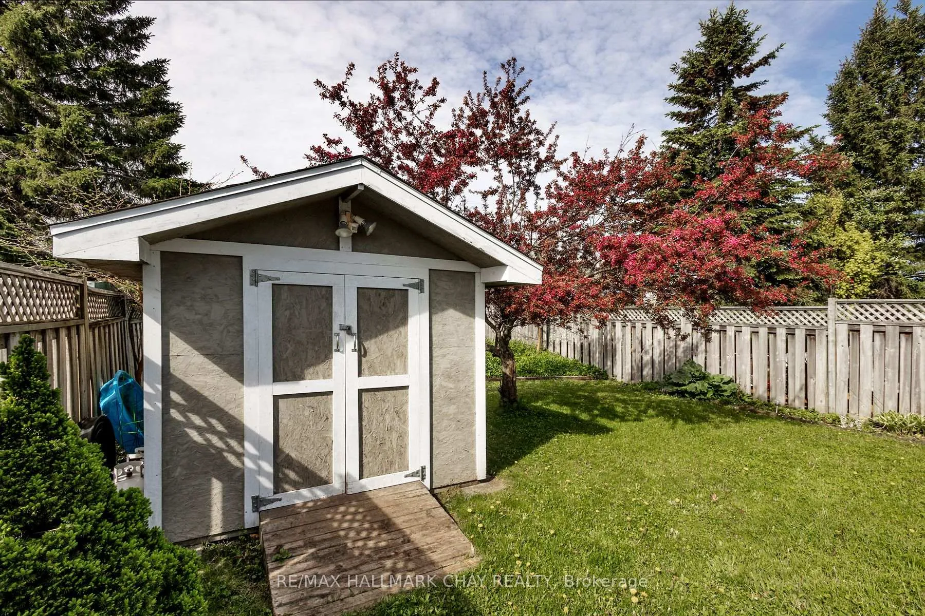 Photo 33 of 90 Laidlaw Drive, Barrie, West Bayfield — HOMEH