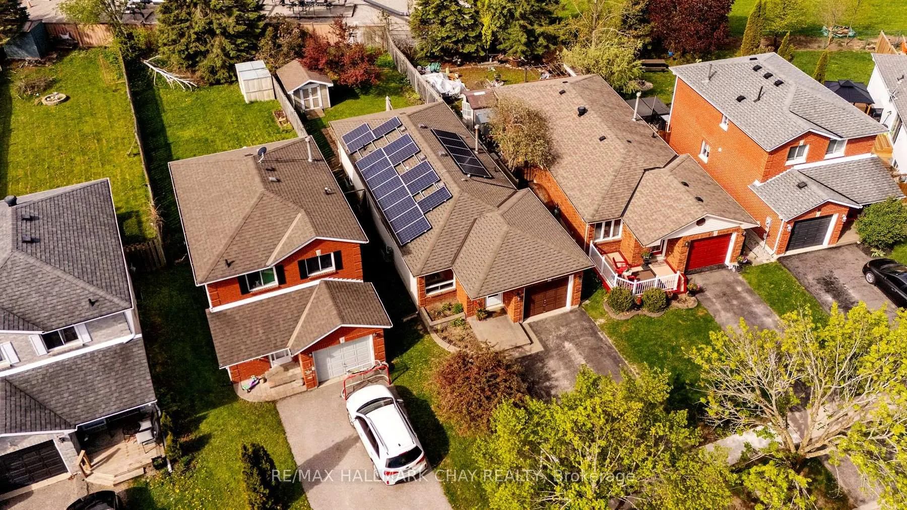 Photo 35 of 90 Laidlaw Drive, Barrie, West Bayfield — HOMEH