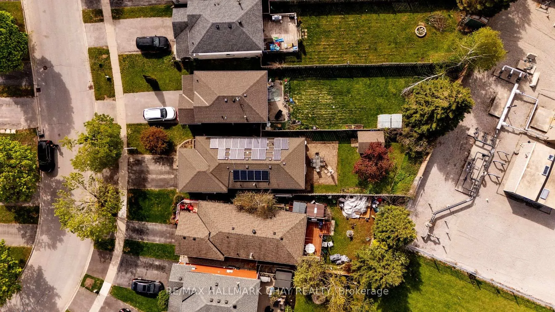 Photo 36 of 90 Laidlaw Drive, Barrie, West Bayfield — HOMEH