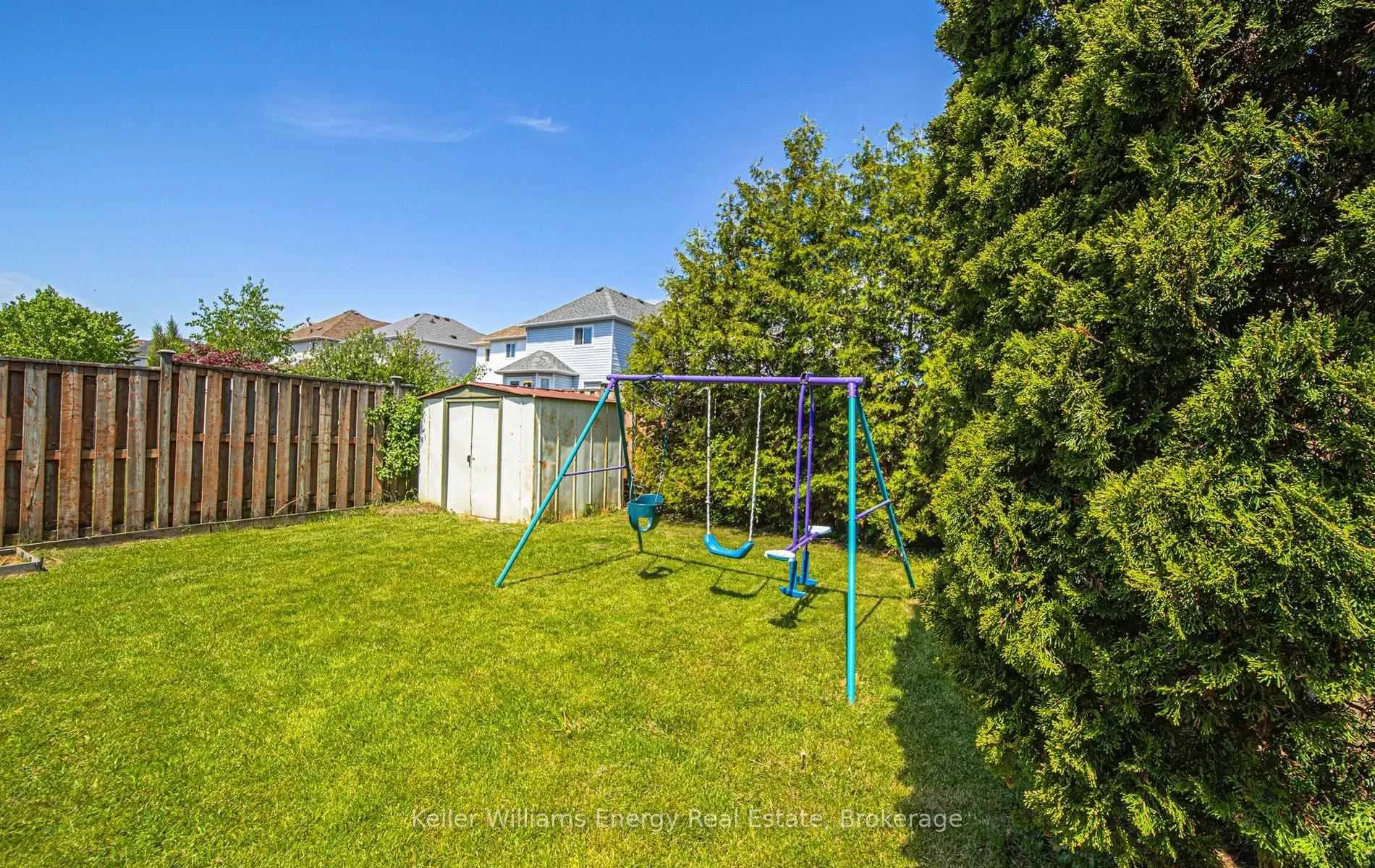 Photo 8 of 138 Point Hope Place, Whitby, Port Whitby — HOMEH