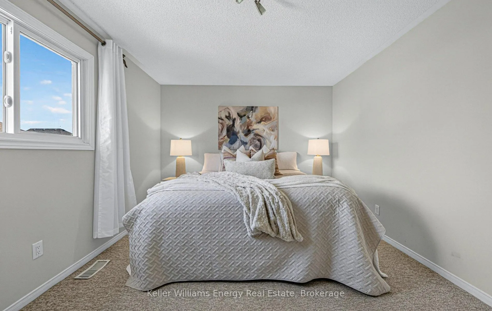 Photo 32 of 138 Point Hope Place, Whitby, Port Whitby — HOMEH