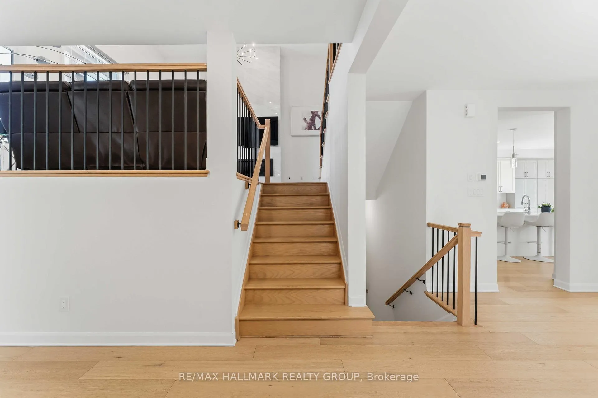 Photo 7 of 1014 Jubilation Court, Ottawa, Avalon East — HOMEH