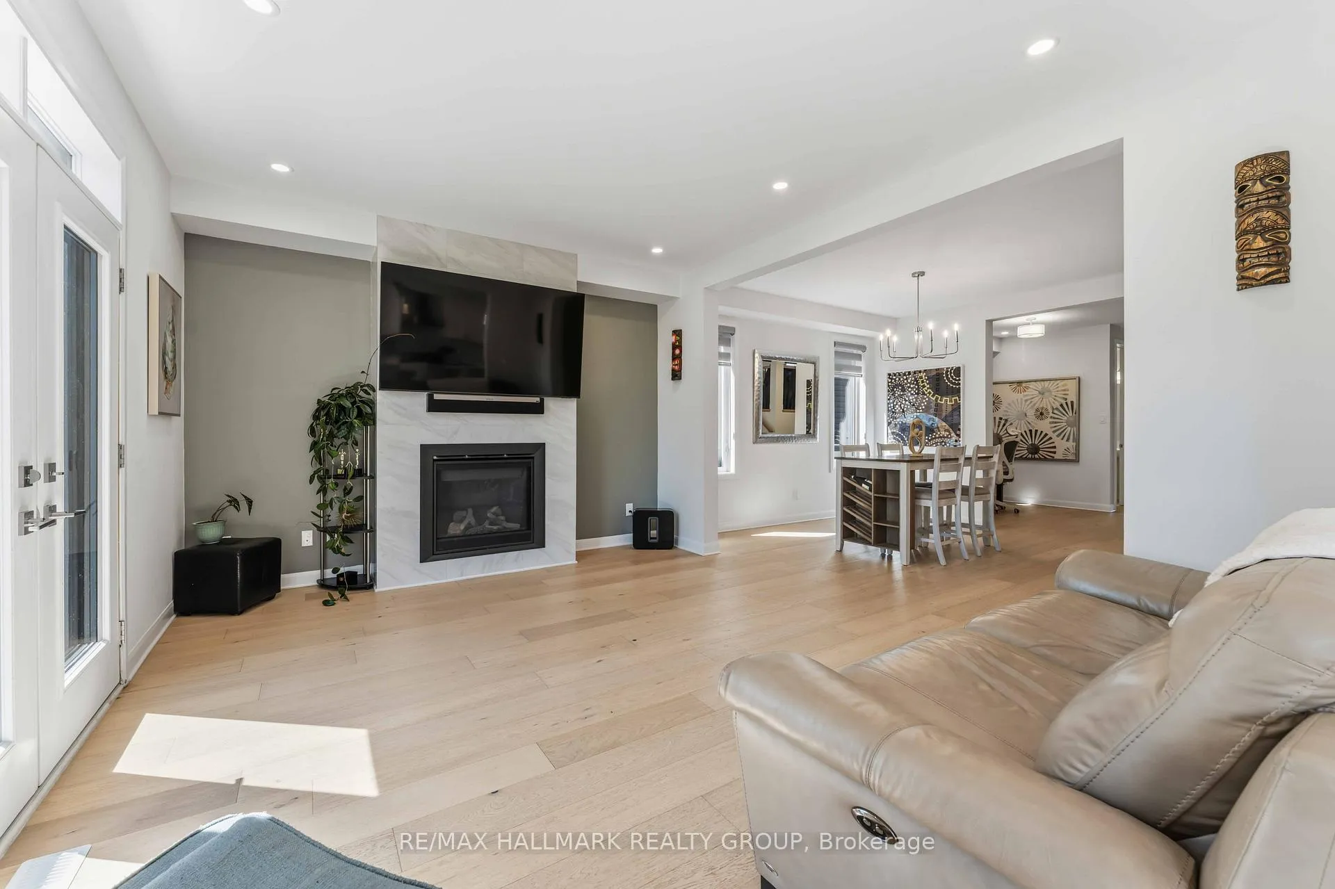 Photo 13 of 1014 Jubilation Court, Ottawa, Avalon East — HOMEH