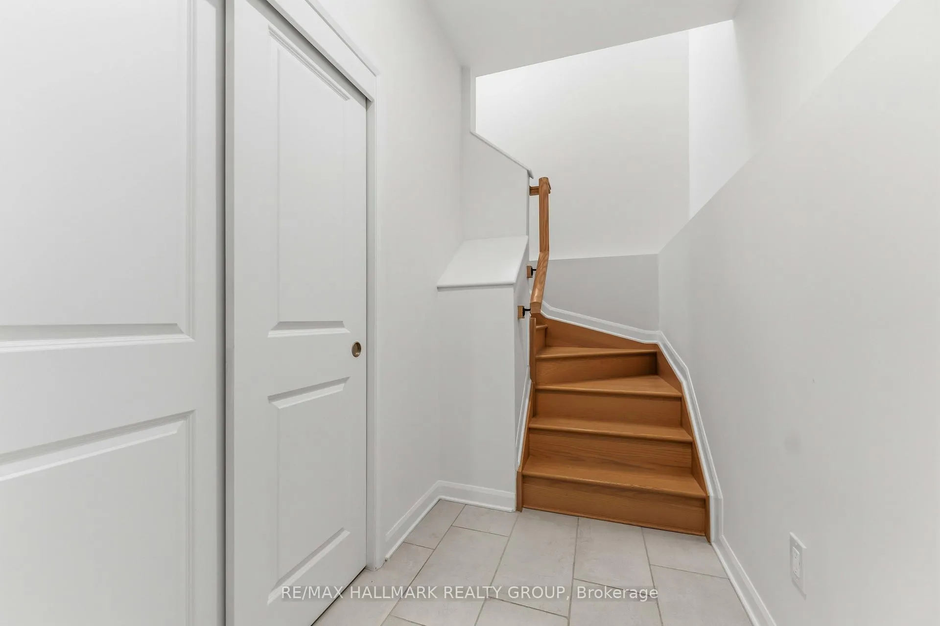 Photo 37 of 1014 Jubilation Court, Ottawa, Avalon East — HOMEH