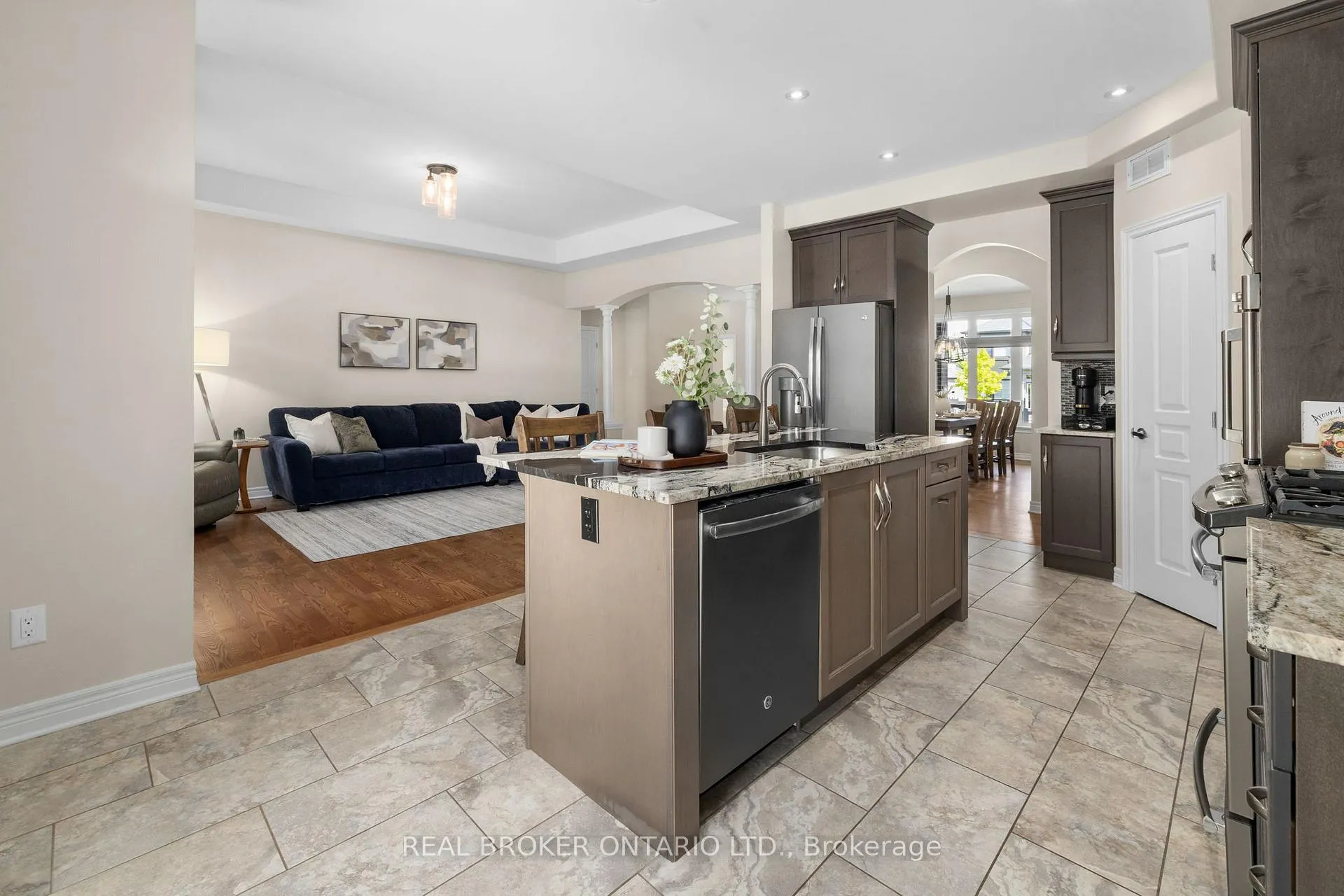 Photo 20 of 18 Bryce Court, Carleton Place — HOMEH