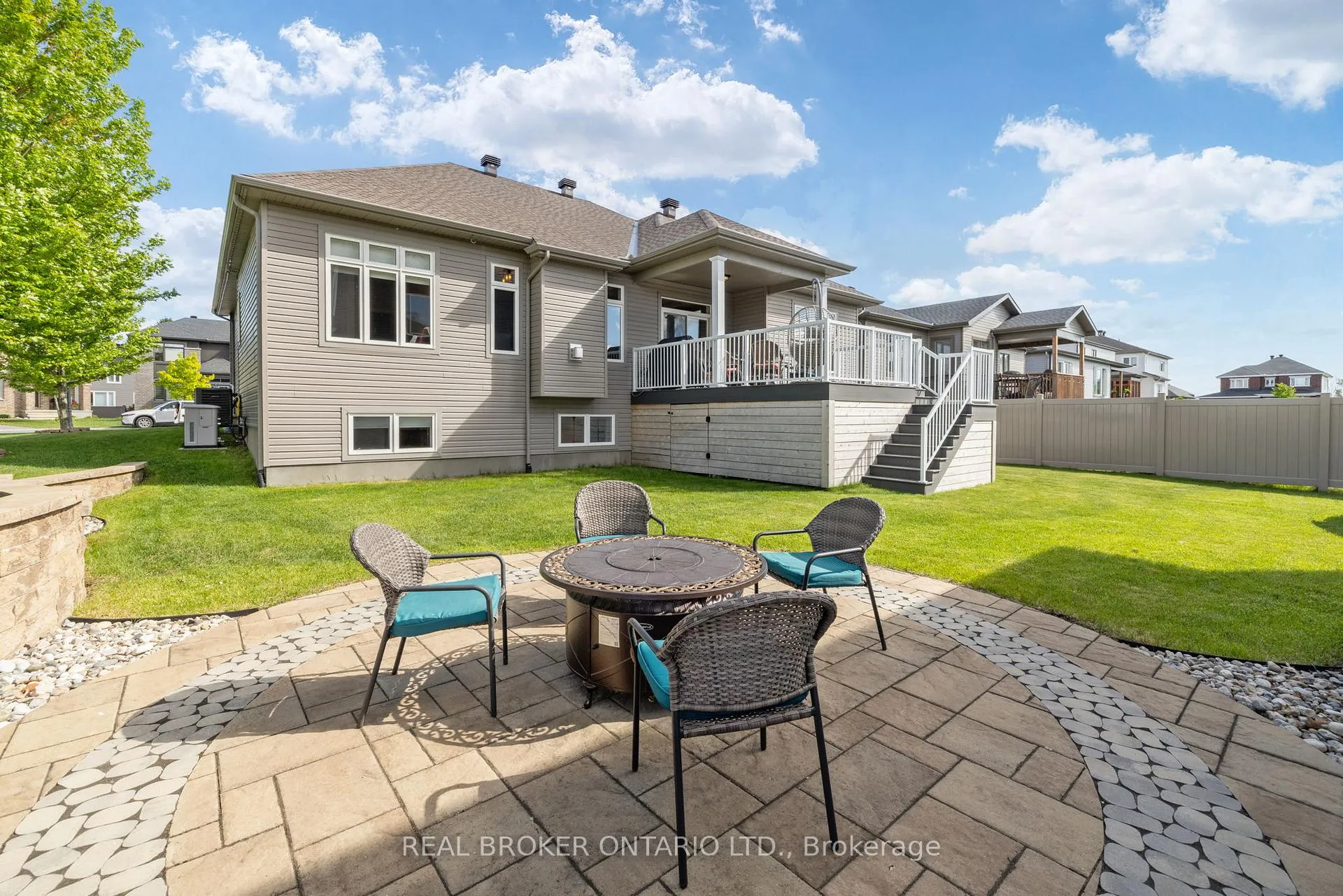 Photo 45 of 18 Bryce Court, Carleton Place — HOMEH