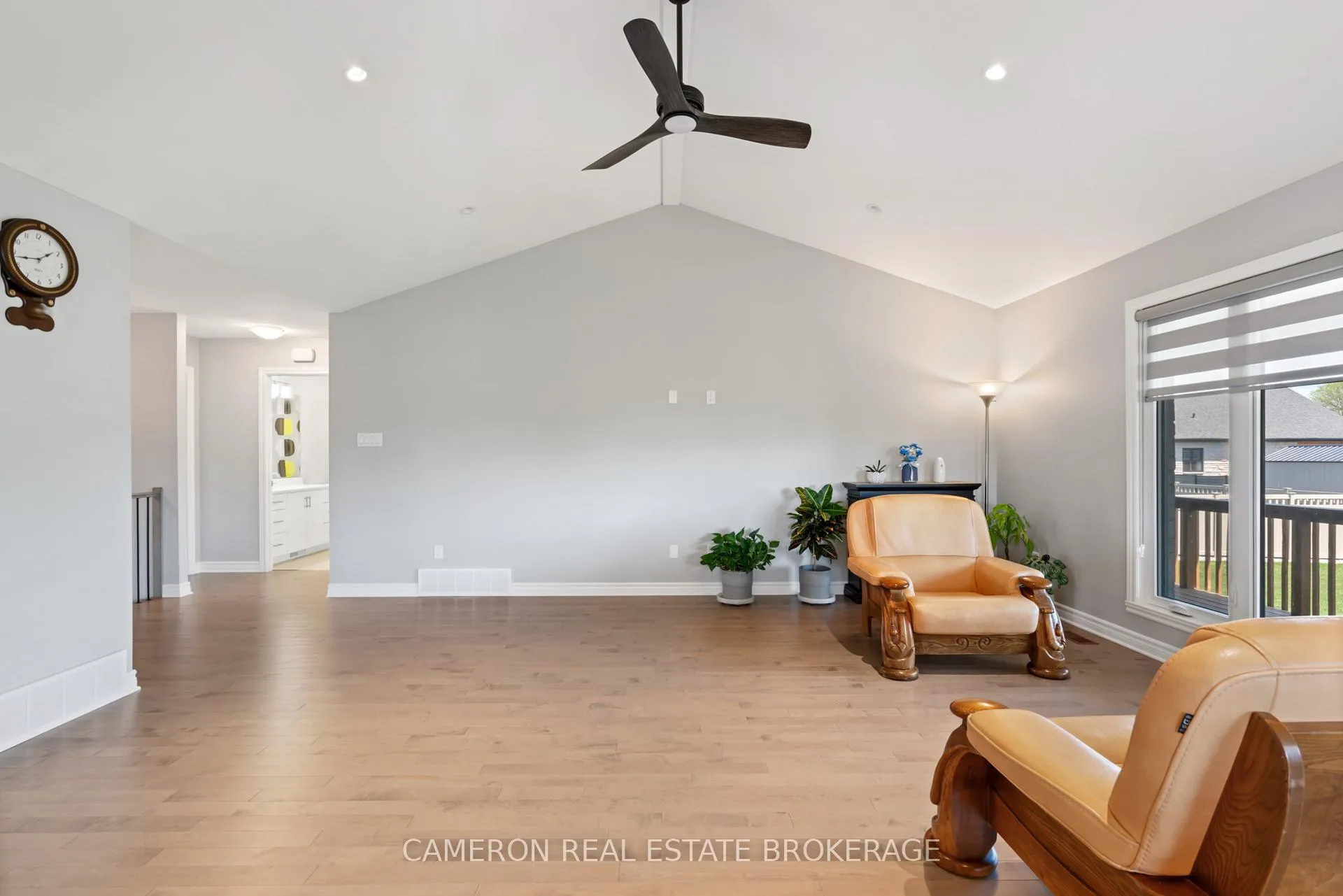Photo 10 of 1640 Oxbridge Drive, Cornwall — HOMEH