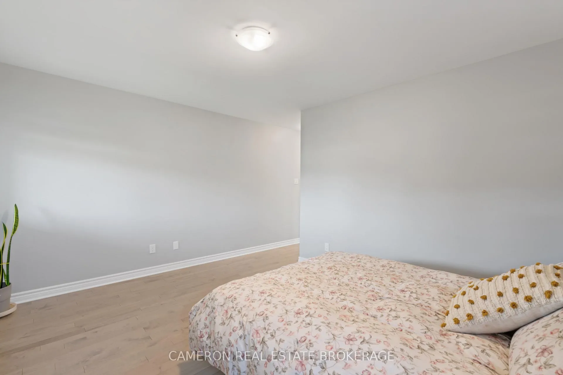 Photo 12 of 1640 Oxbridge Drive, Cornwall — HOMEH