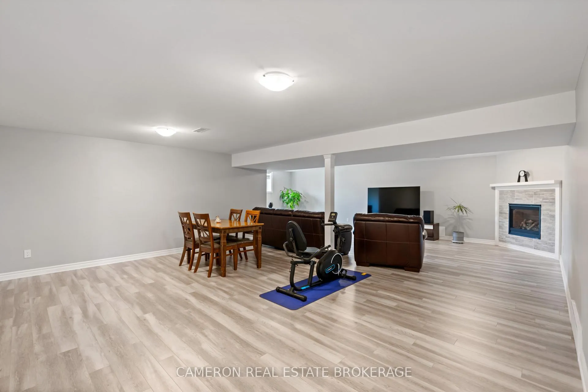 Photo 21 of 1640 Oxbridge Drive, Cornwall — HOMEH