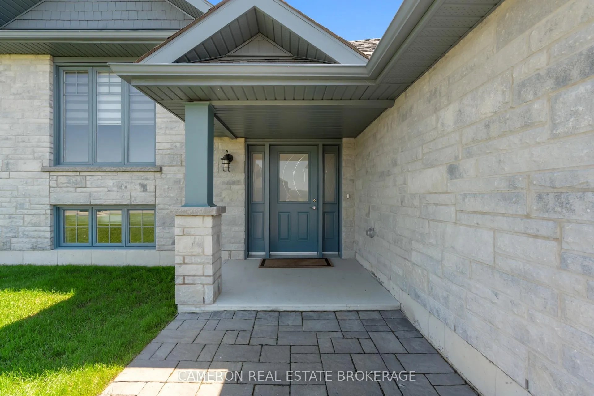 Photo 36 of 1640 Oxbridge Drive, Cornwall — HOMEH