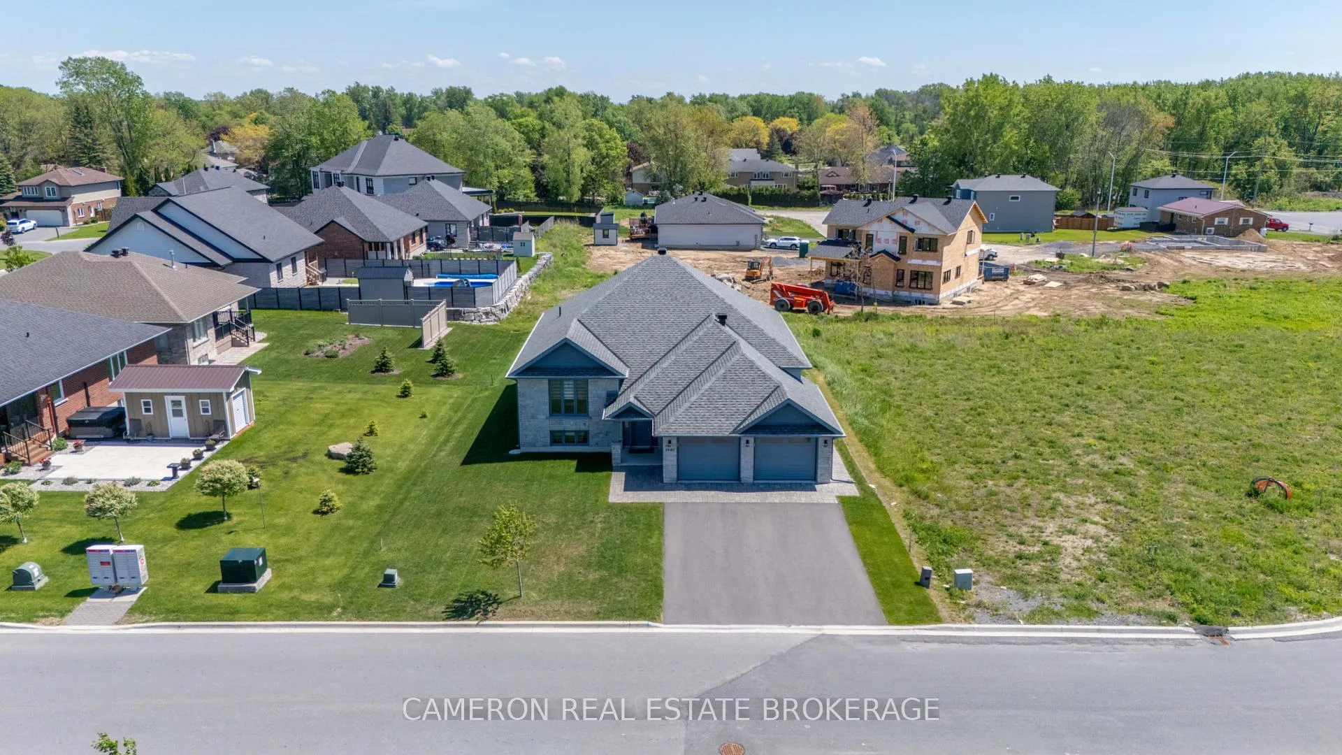 Photo 39 of 1640 Oxbridge Drive, Cornwall — HOMEH