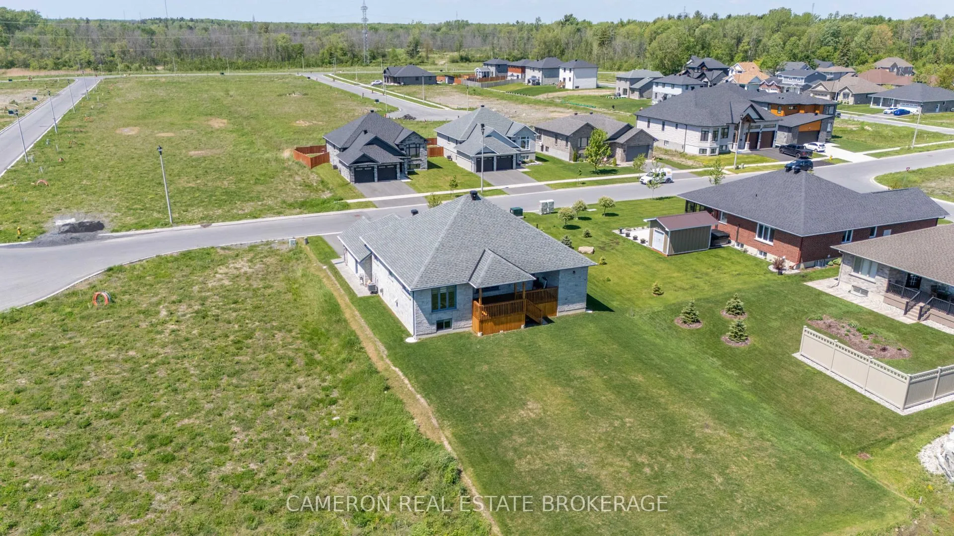 Photo 41 of 1640 Oxbridge Drive, Cornwall — HOMEH