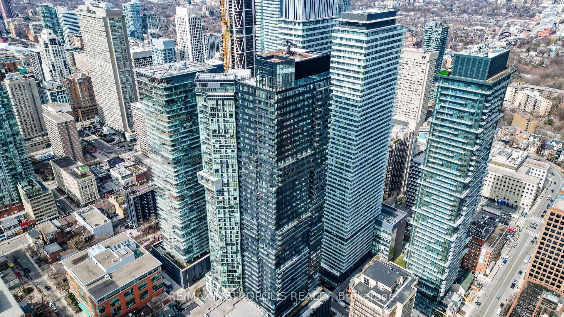 Photo 7 of Unit 1203, 55 Charles Street E, Toronto, Church-Yonge Corridor — HOMEH